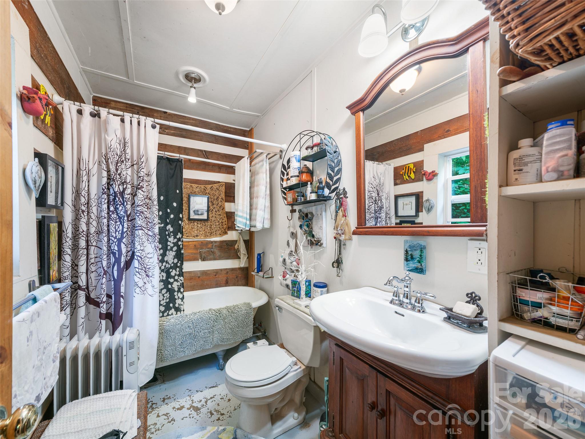 311 Old Sawmill Road — Burnsville