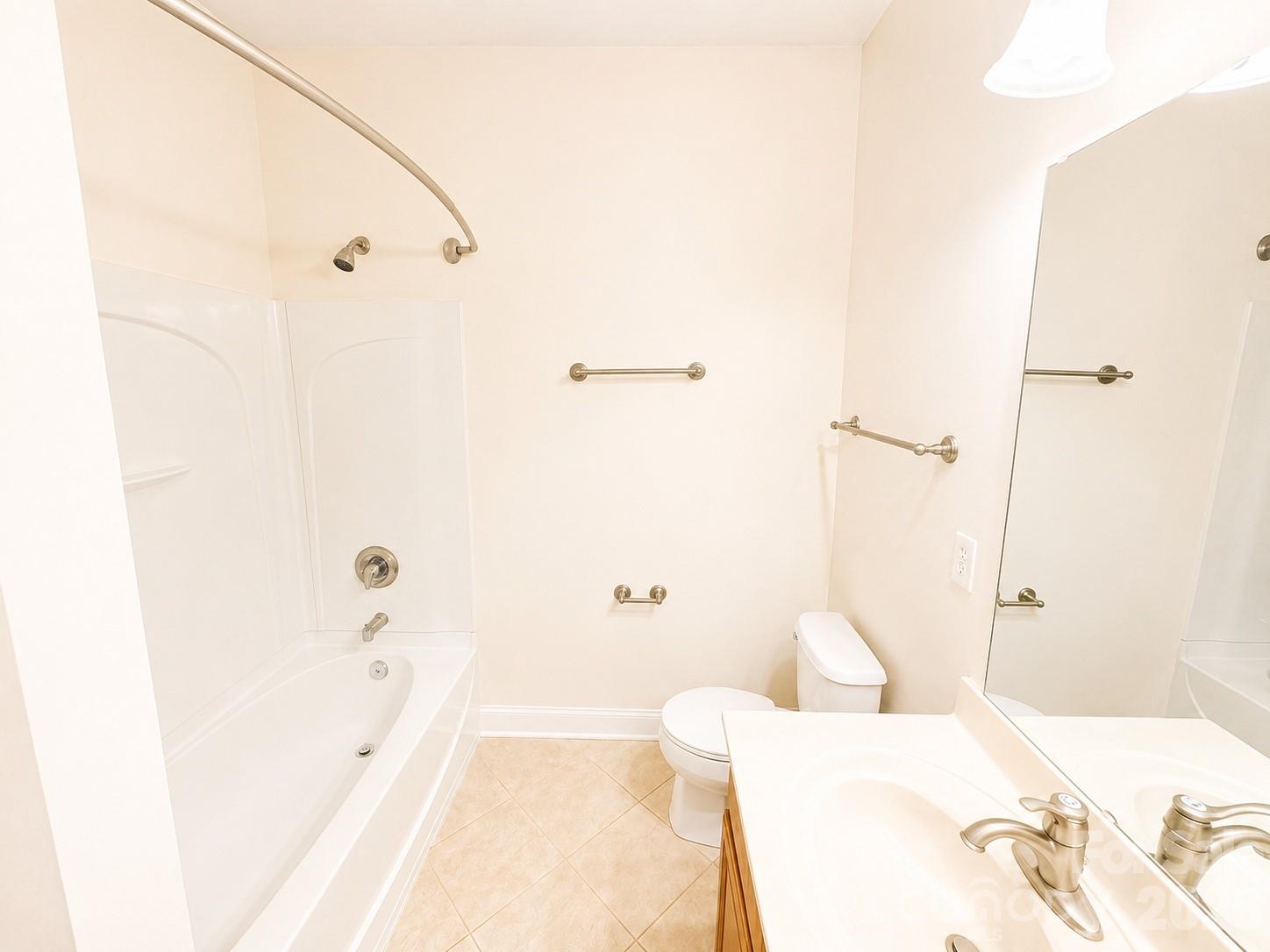 4376 Yoruk Forest Lane — Charlotte