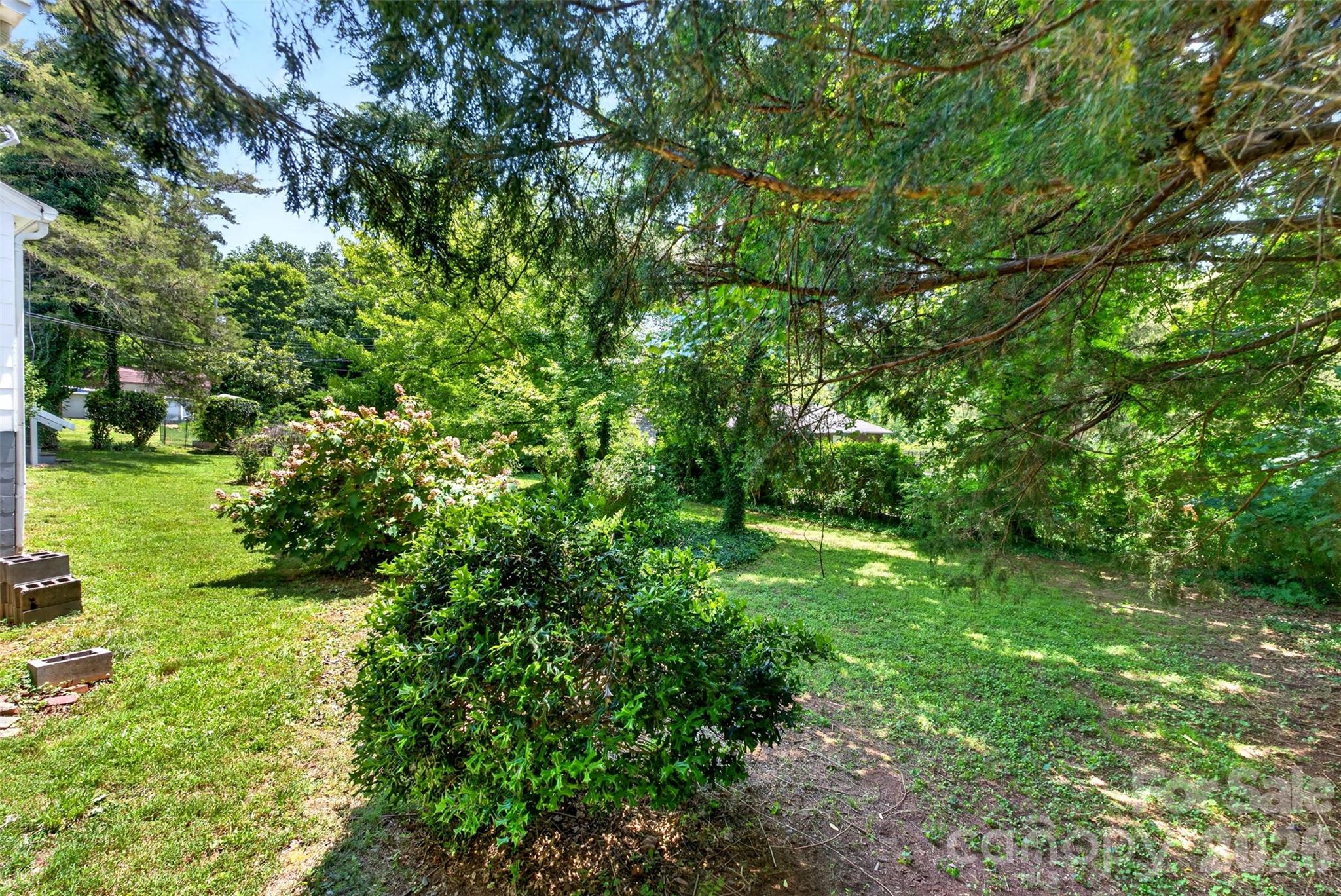 64 Second Street — Tryon
