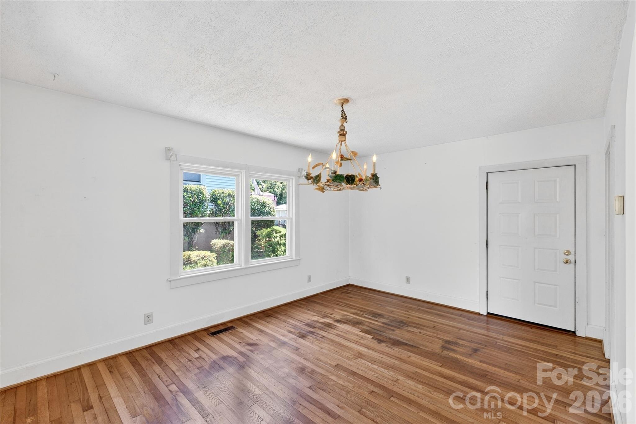 64 Second Street — Tryon