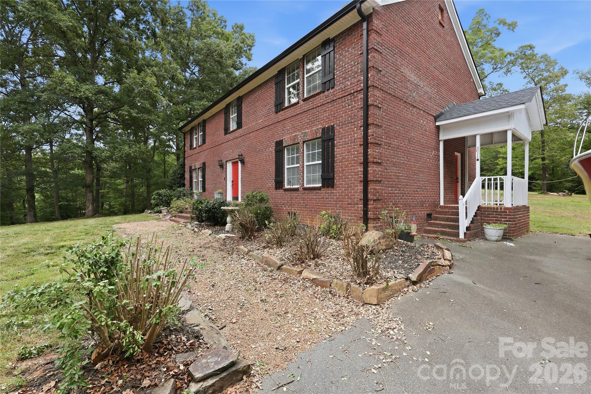 25611 Bridgeport Road — Albemarle