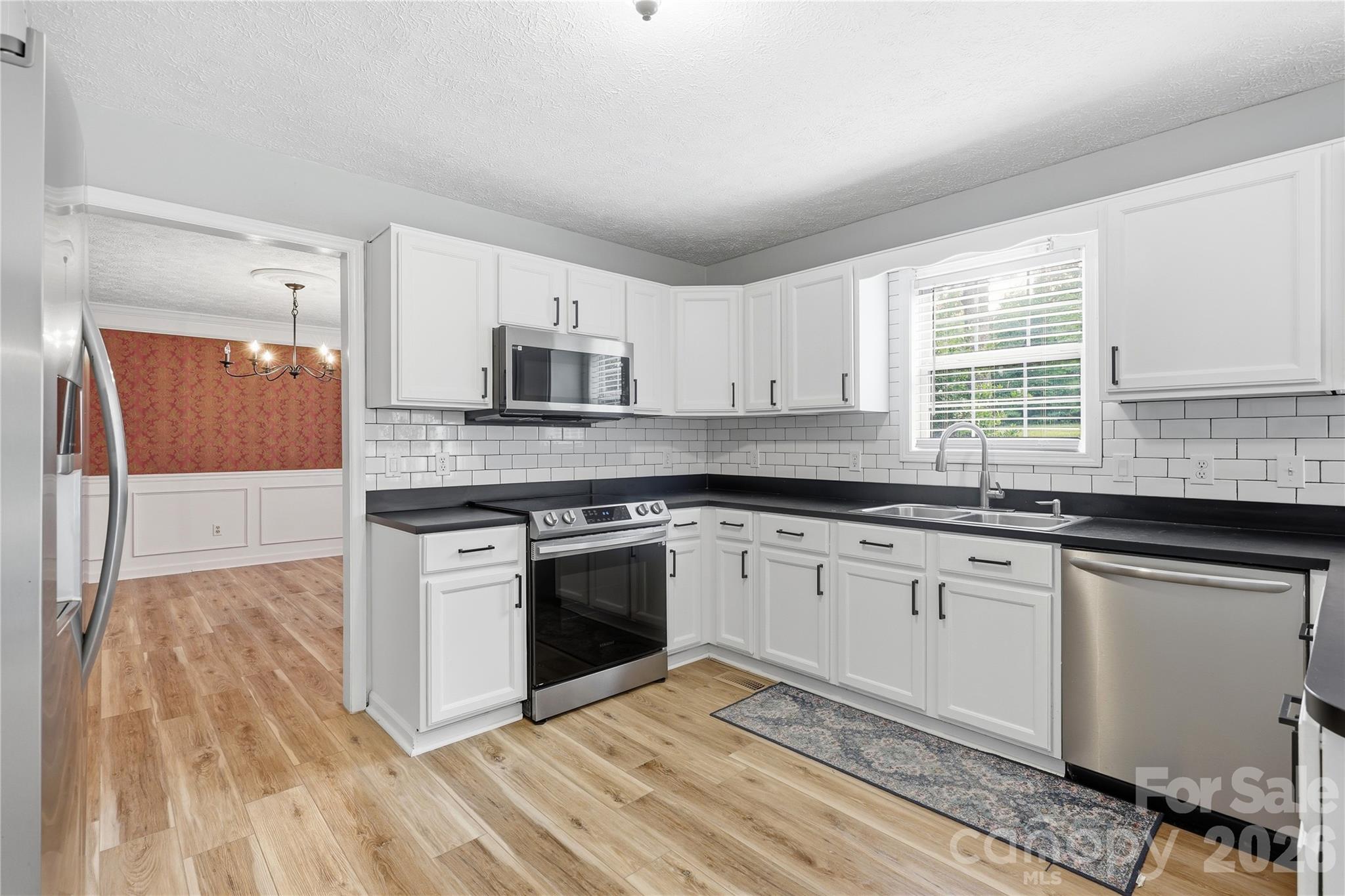 25611 Bridgeport Road — Albemarle