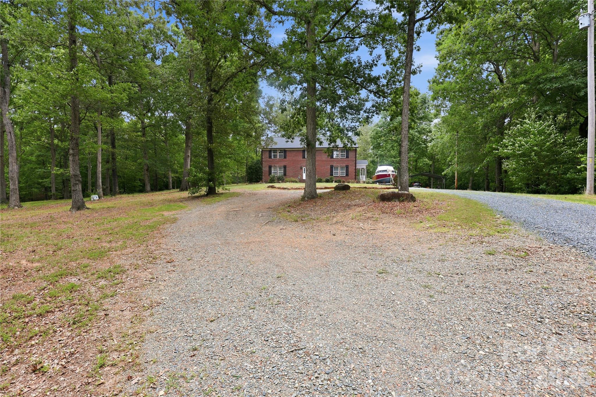 25611 Bridgeport Road — Albemarle
