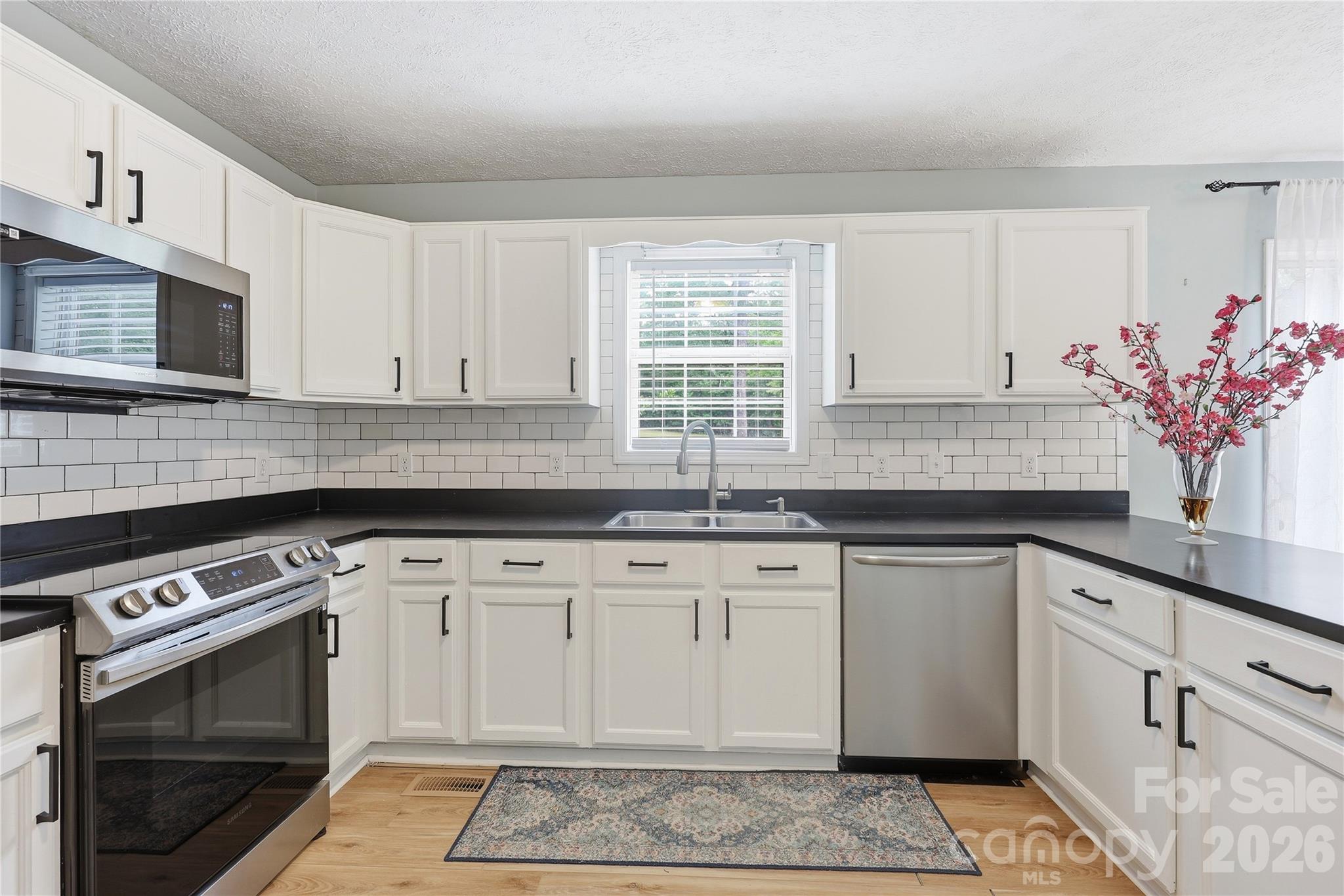 25611 Bridgeport Road — Albemarle