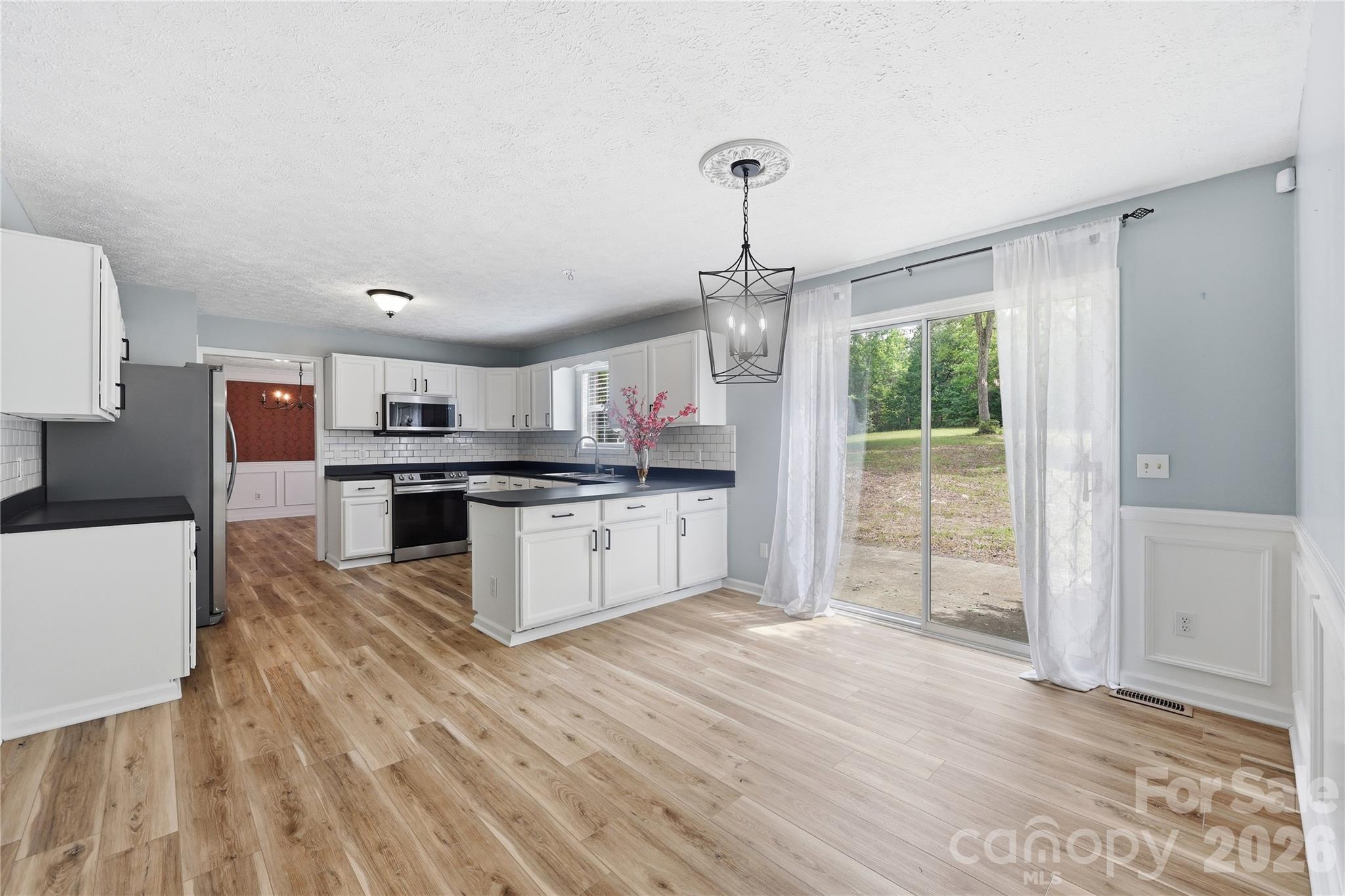 25611 Bridgeport Road — Albemarle