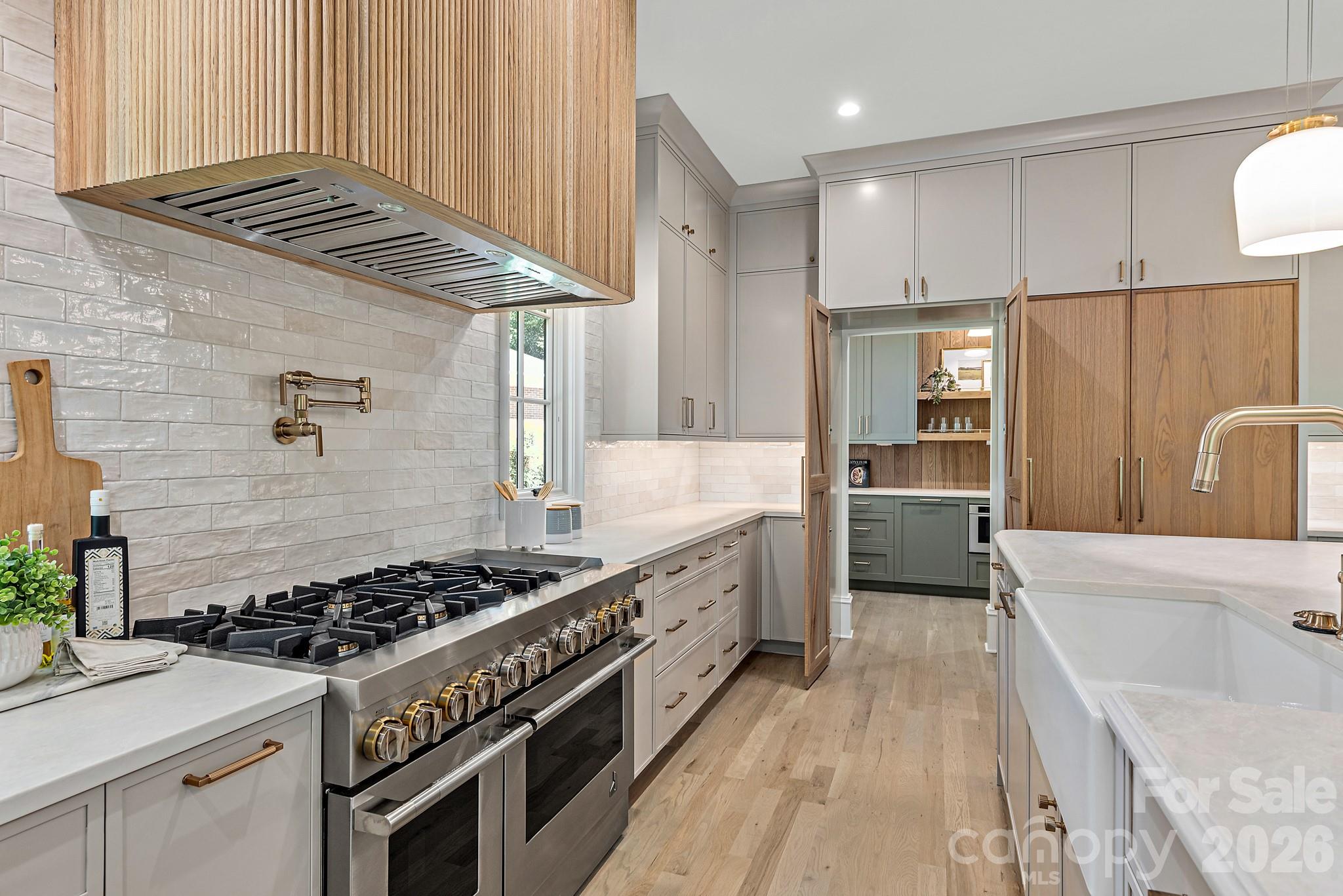 5555 Lansing Drive — Charlotte