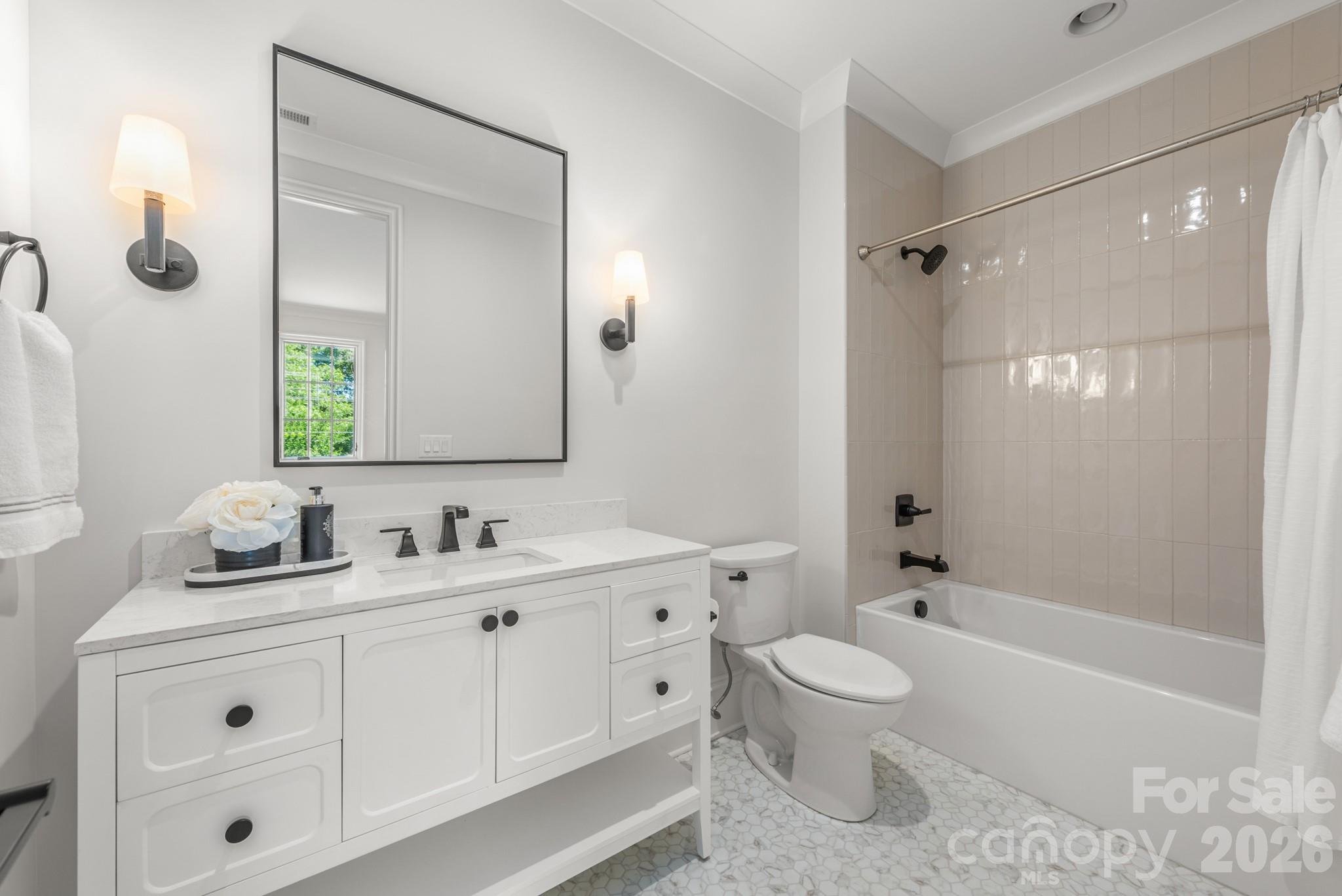 5555 Lansing Drive — Charlotte