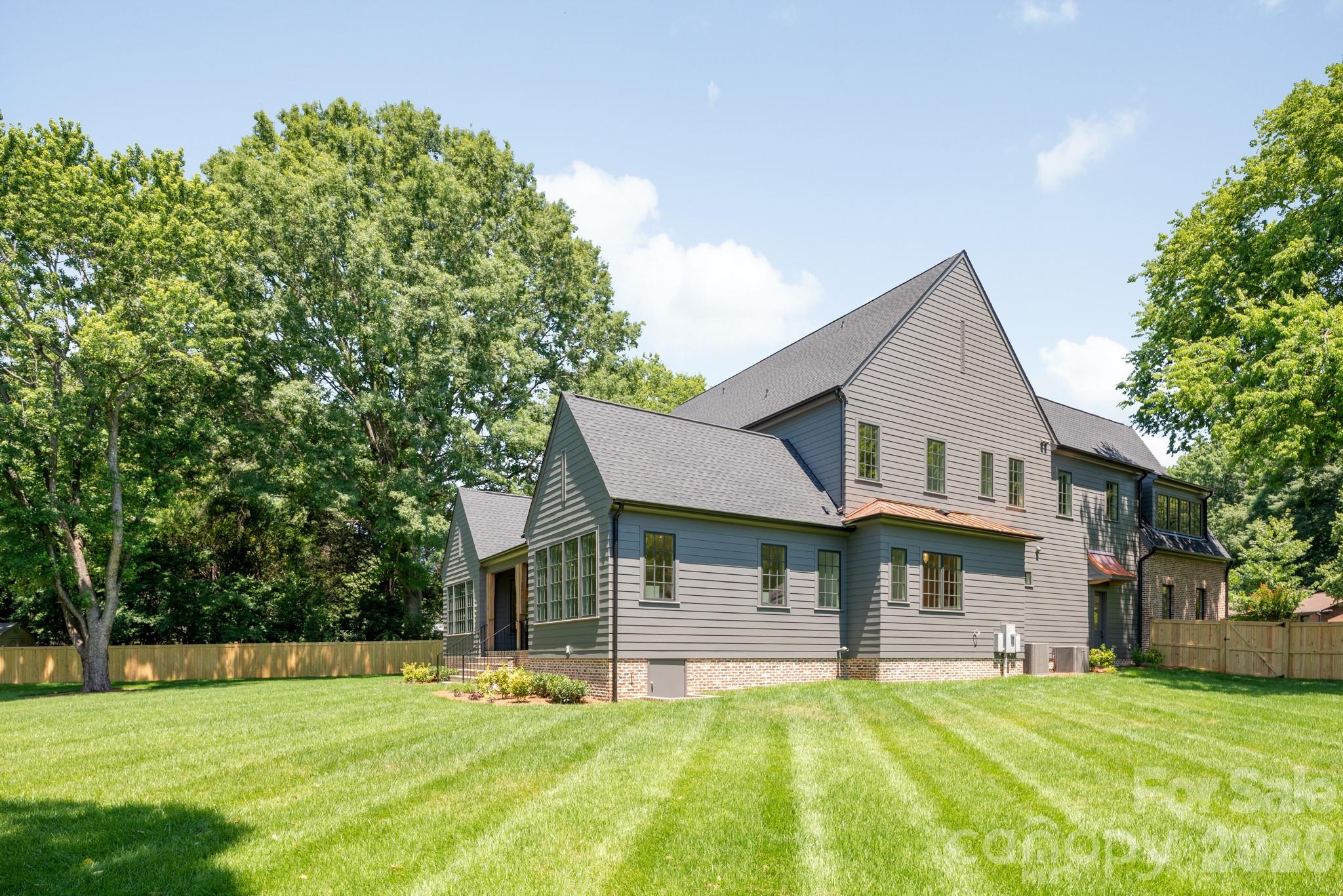 5555 Lansing Drive — Charlotte