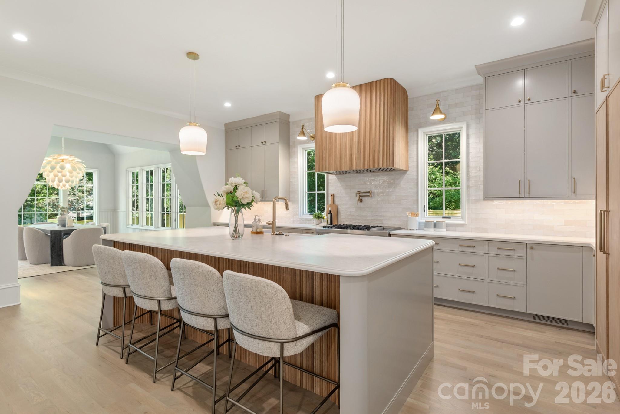 5555 Lansing Drive — Charlotte