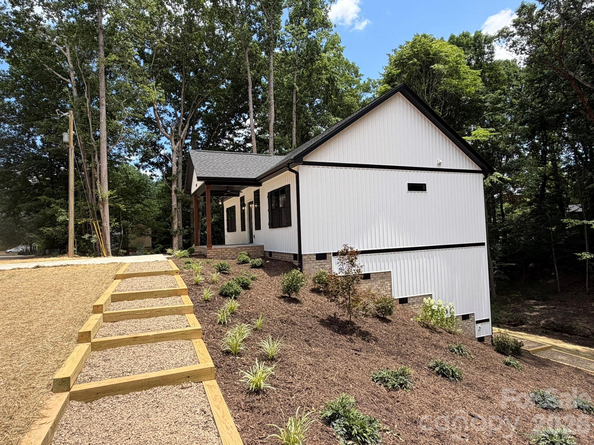 310 Willow Street — Stanley