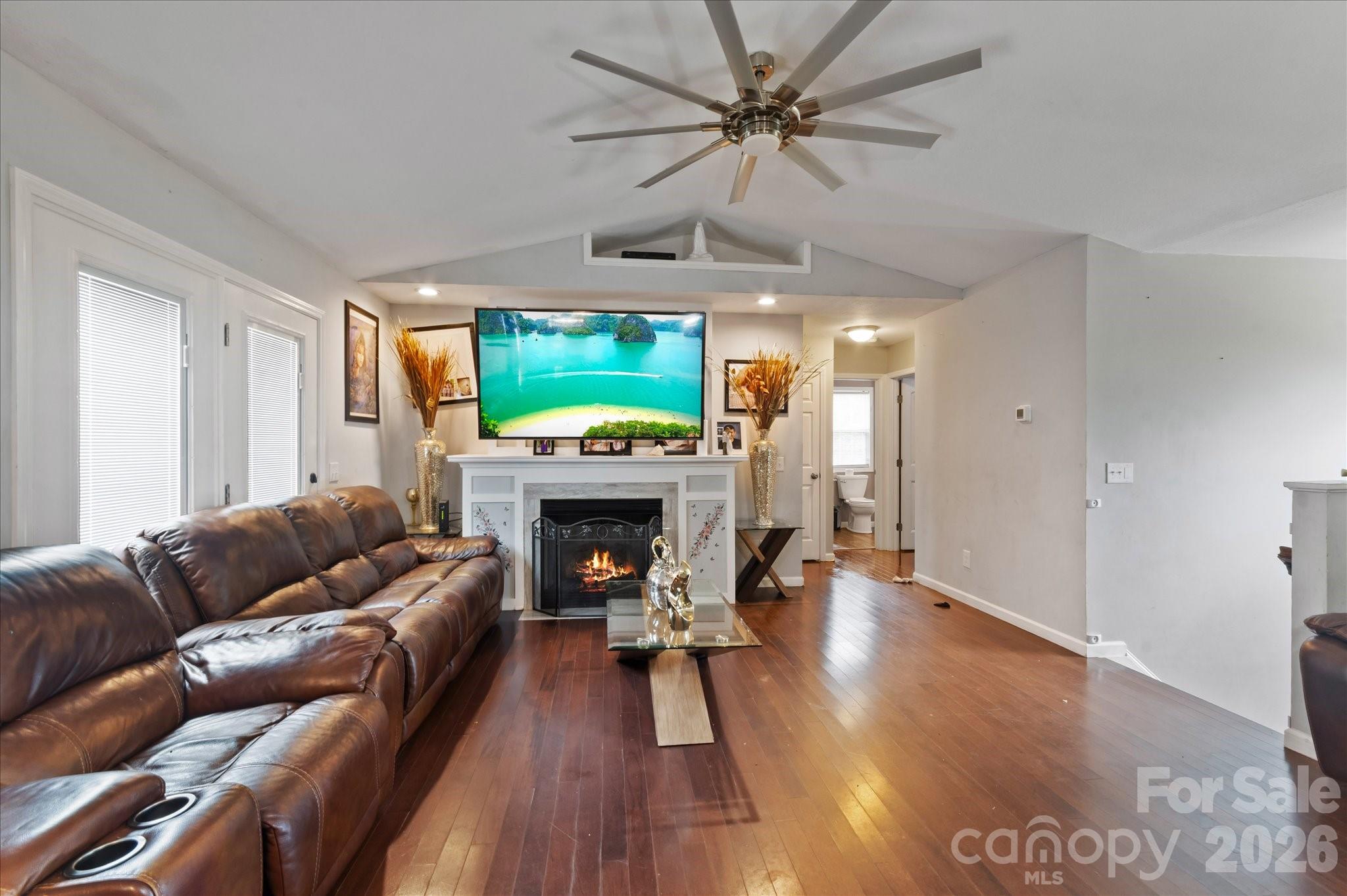 1223 Deer Park Road — Nebo