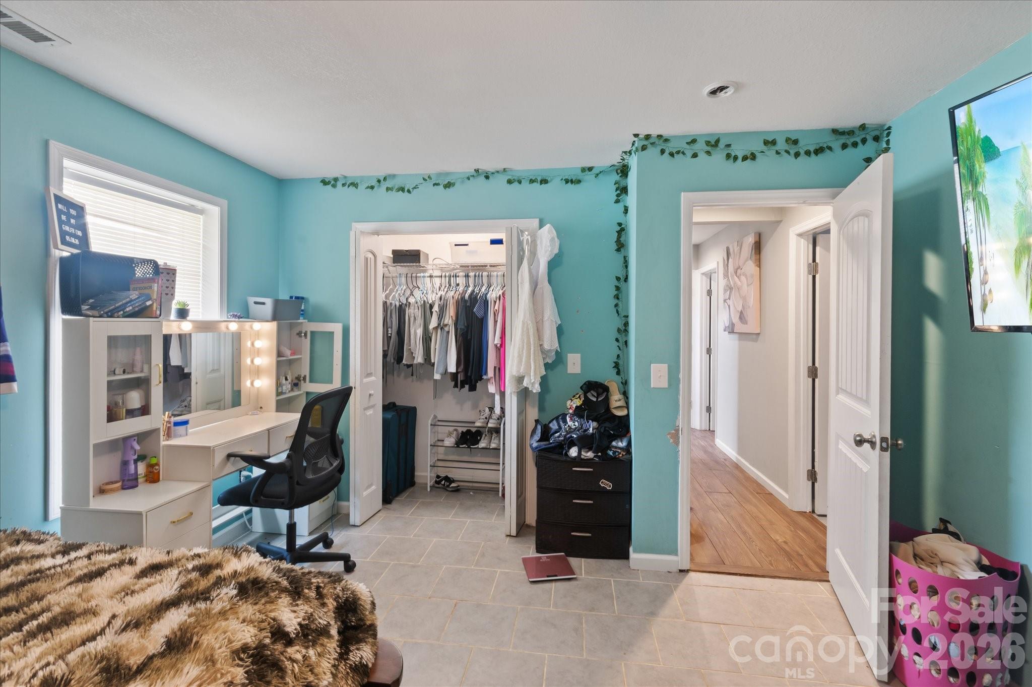 1223 Deer Park Road — Nebo
