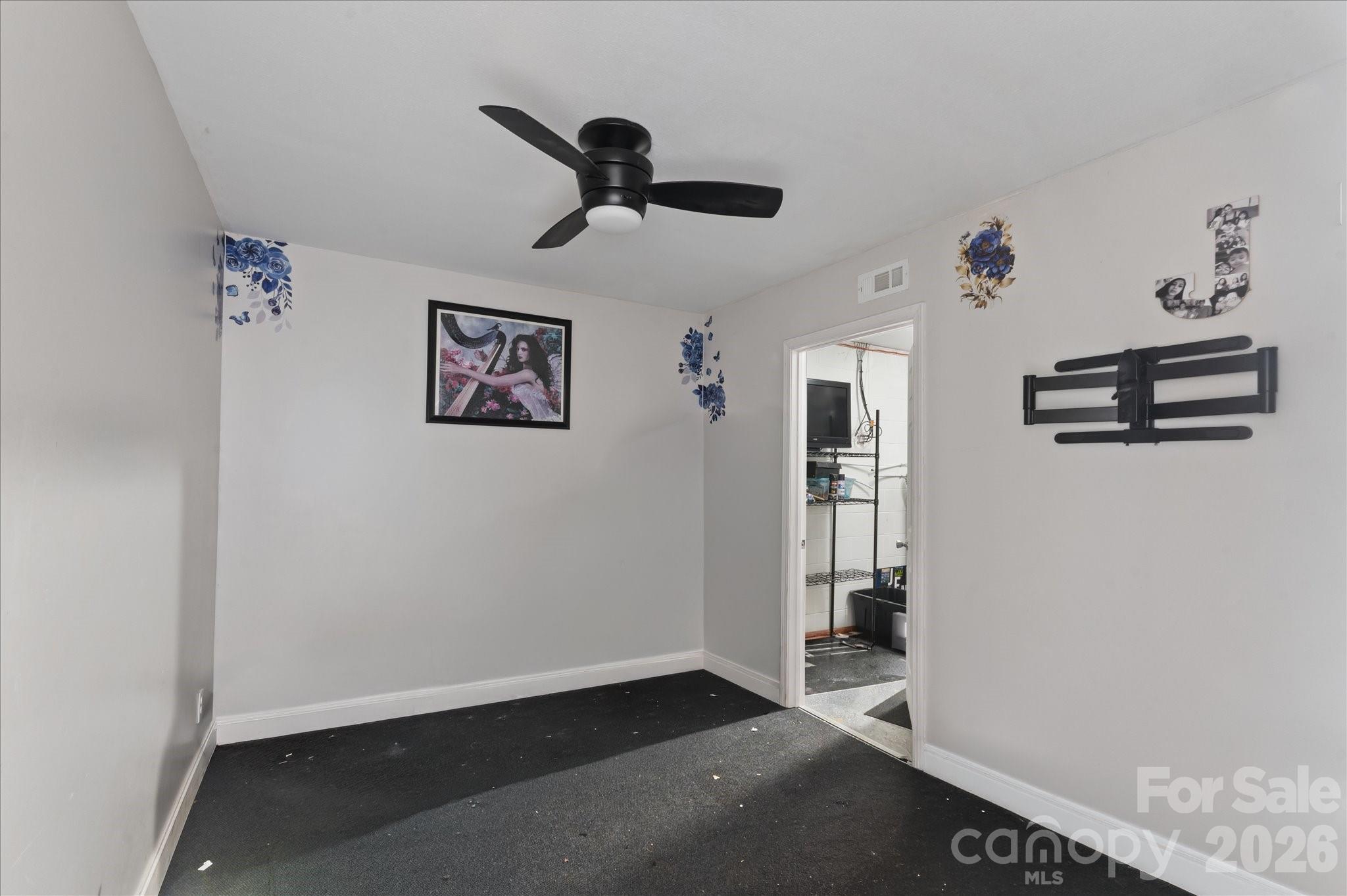 1223 Deer Park Road — Nebo