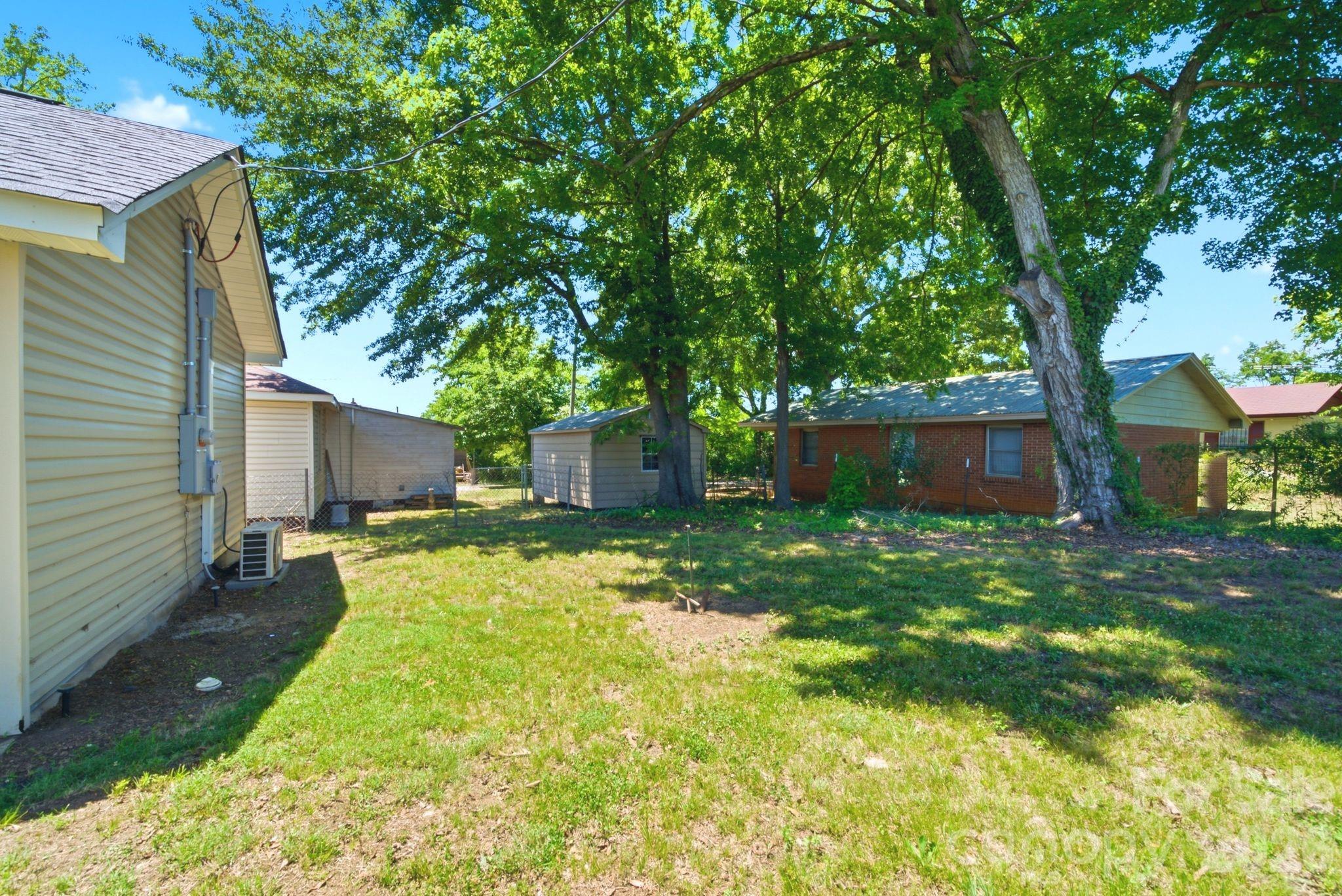 411 Weathers Street — Shelby