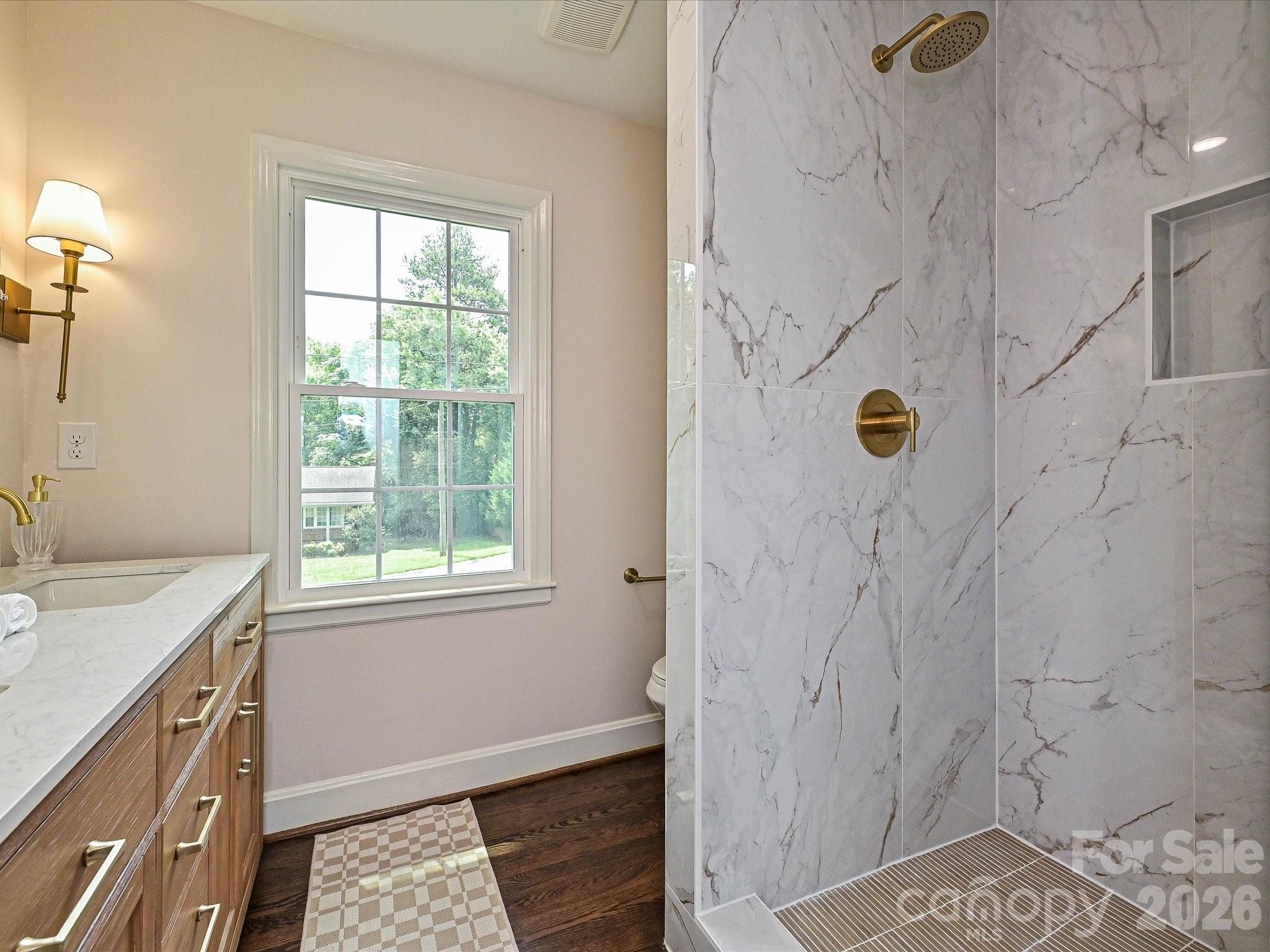 6654 Brookcrest Drive — Charlotte