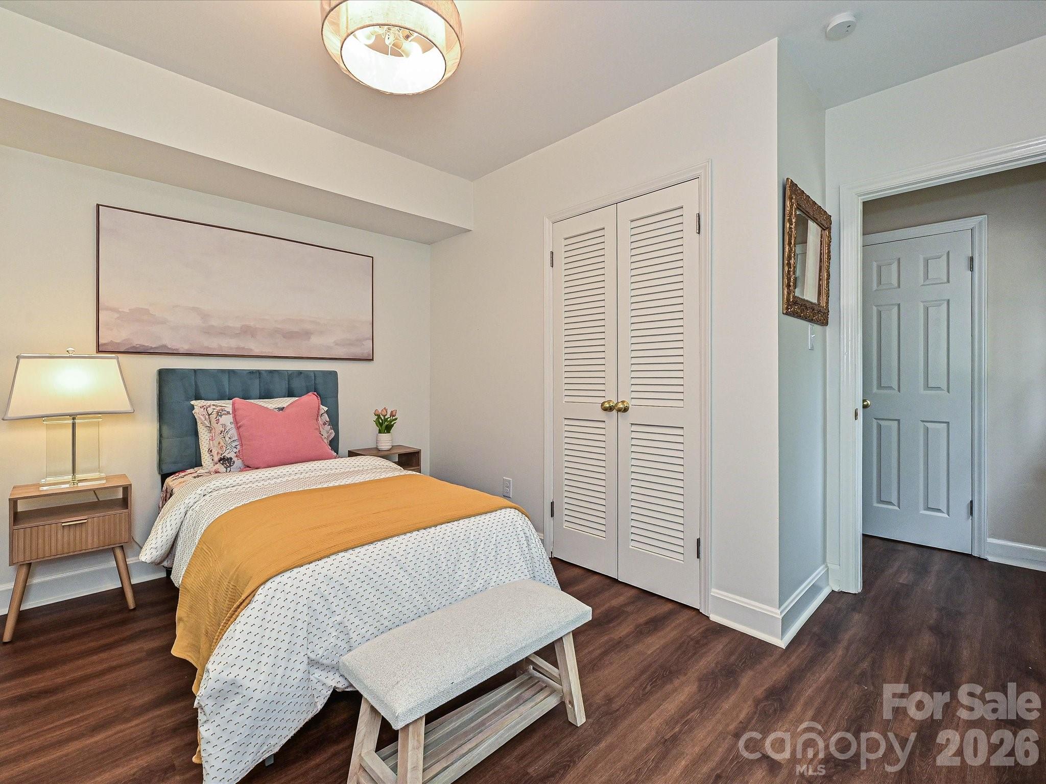 6654 Brookcrest Drive — Charlotte