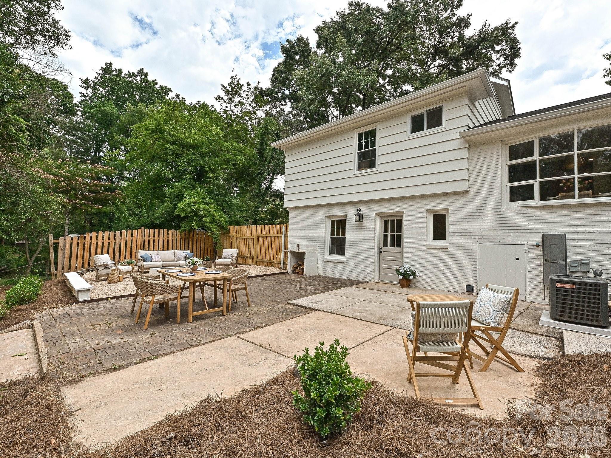 6654 Brookcrest Drive — Charlotte