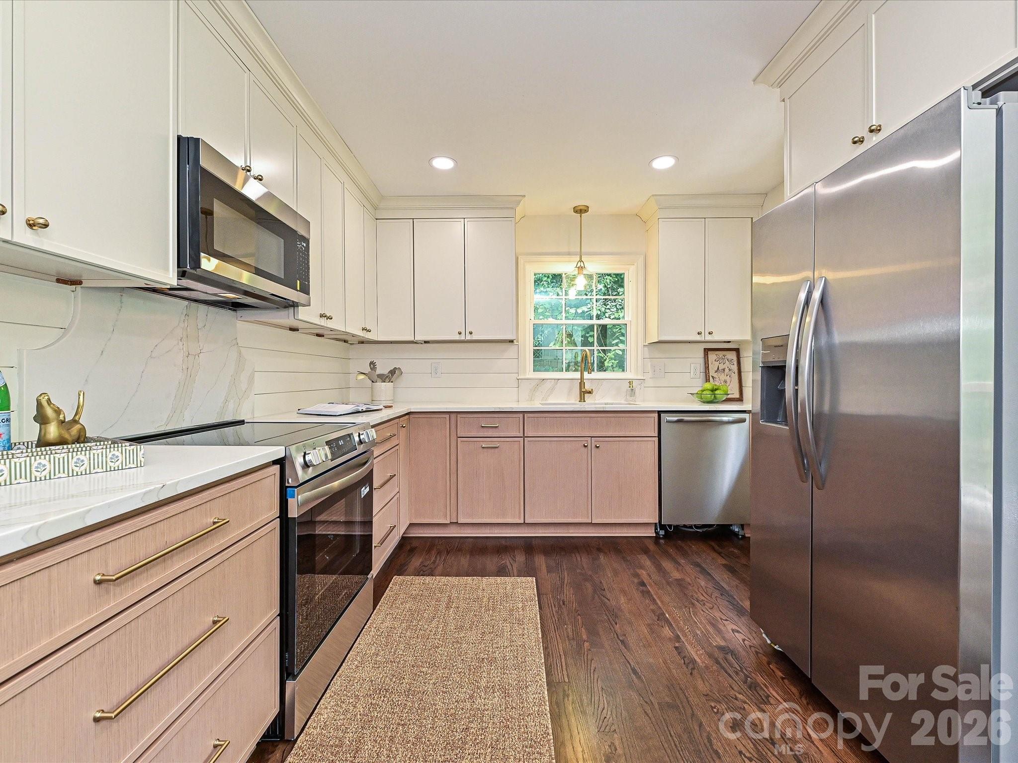 6654 Brookcrest Drive — Charlotte
