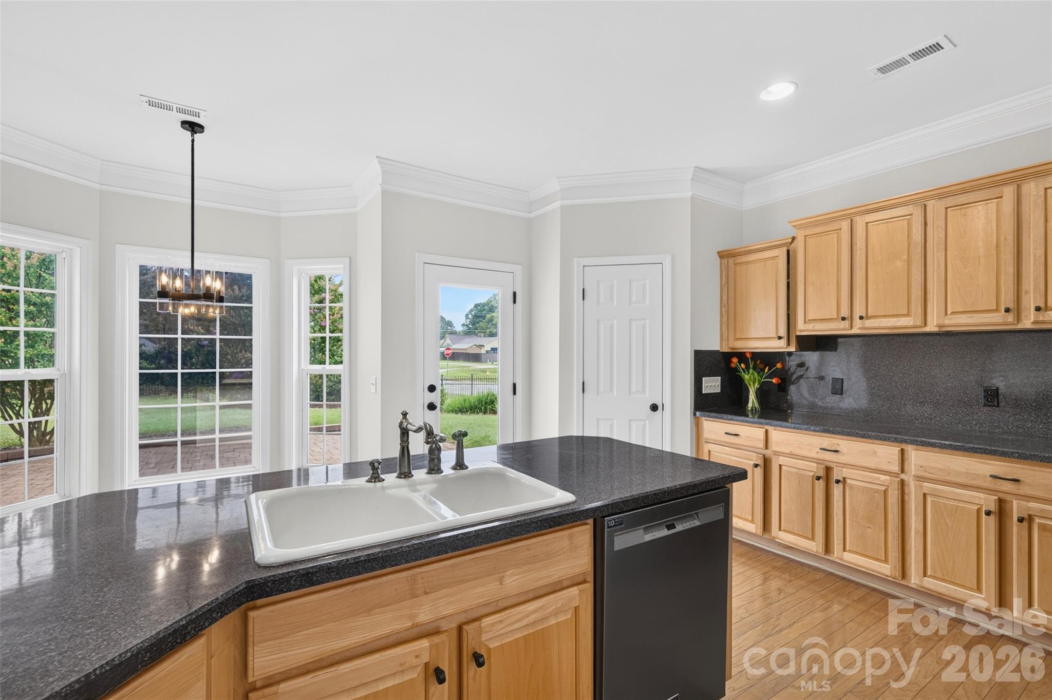 104 Elizabeth Hearth Road — Mooresville