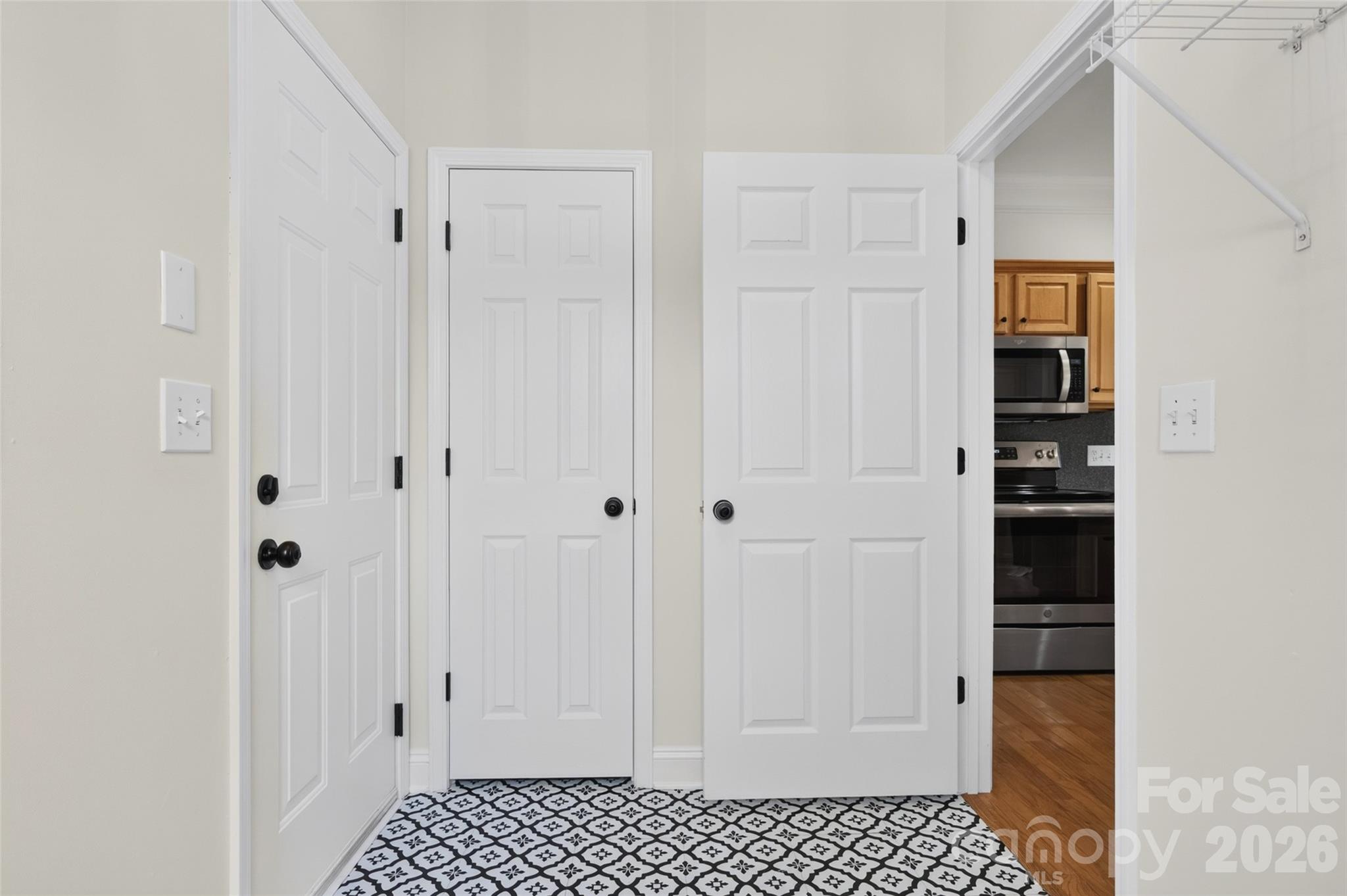 104 Elizabeth Hearth Road — Mooresville