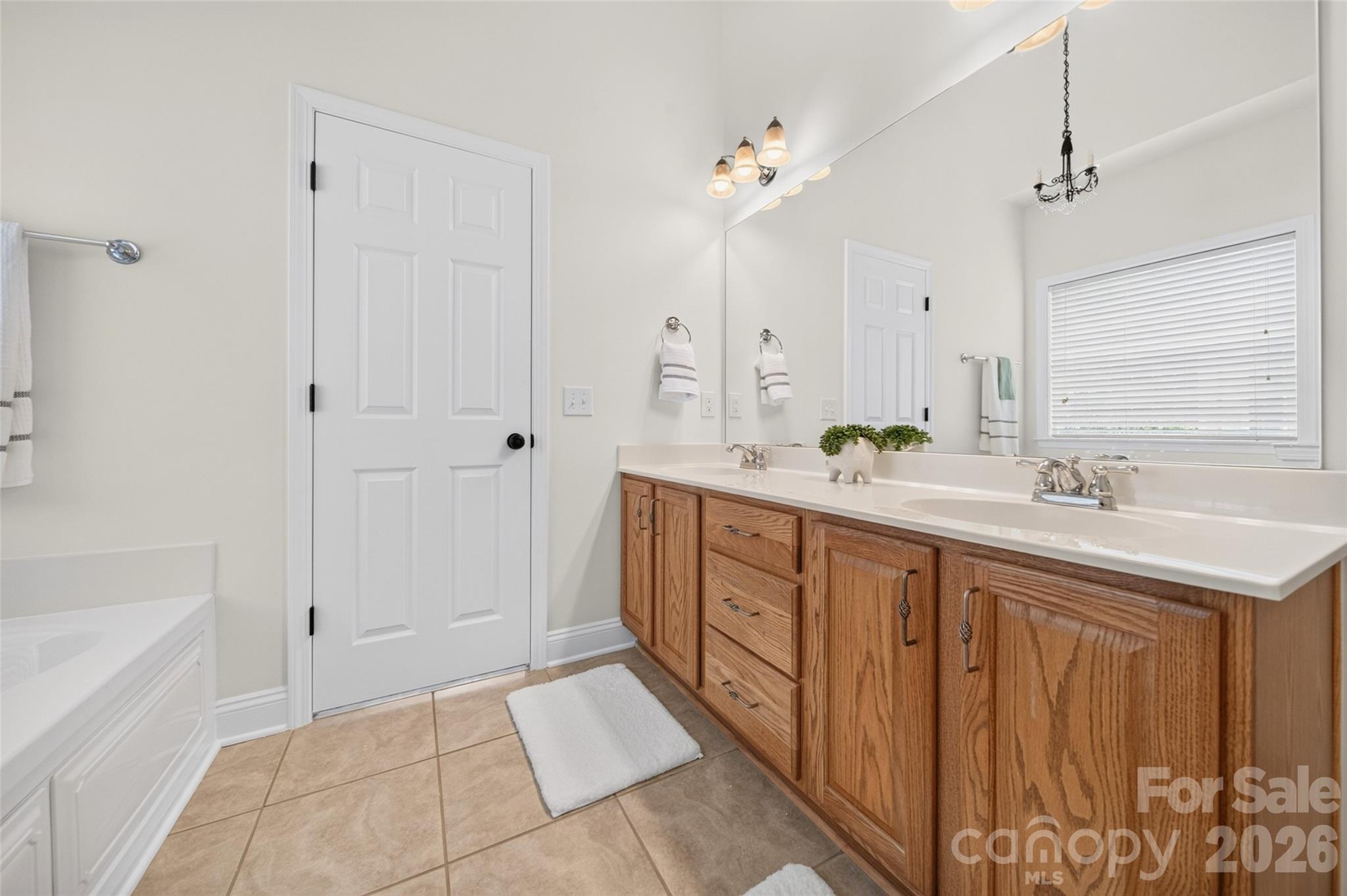 104 Elizabeth Hearth Road — Mooresville