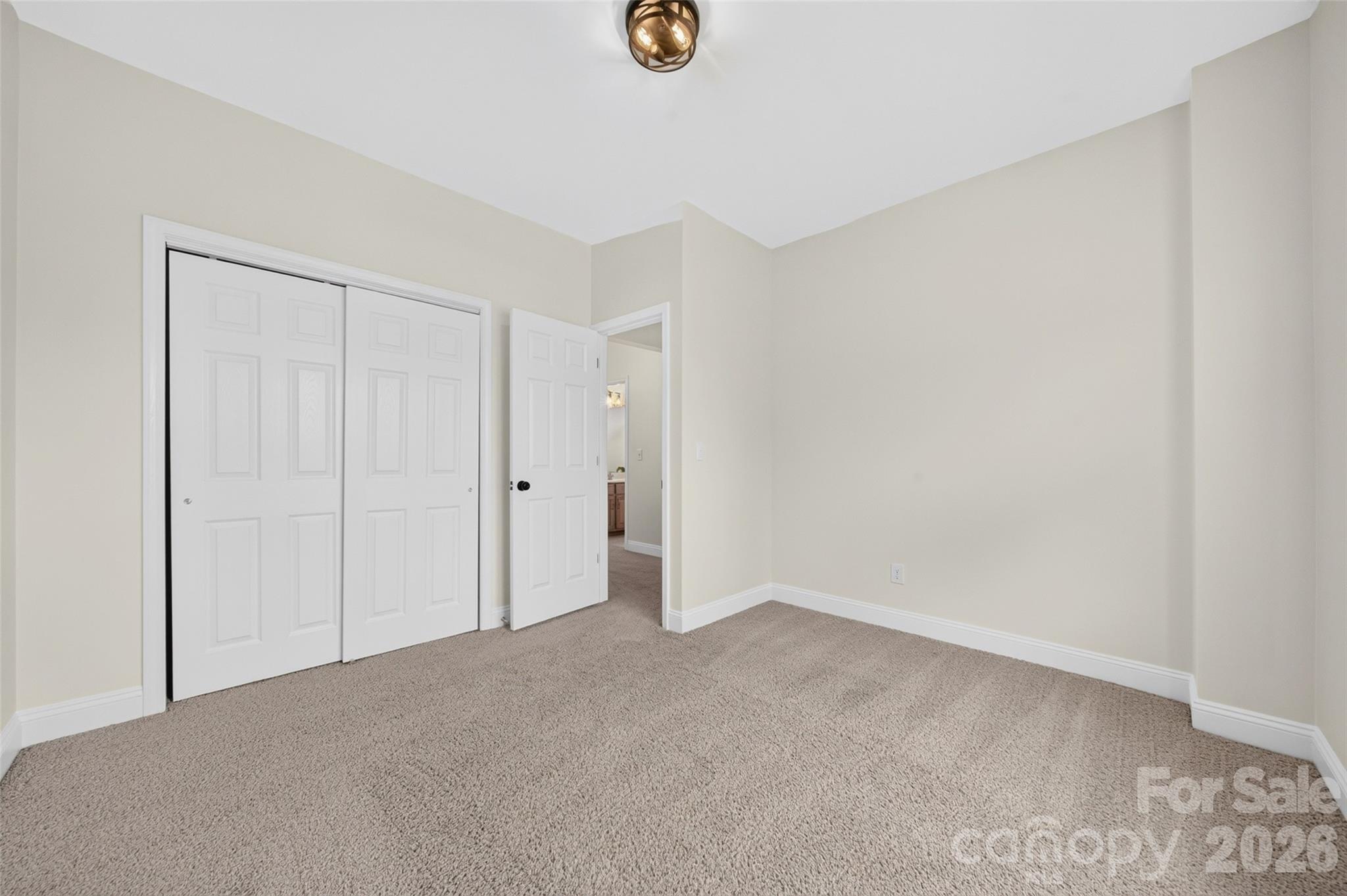 104 Elizabeth Hearth Road — Mooresville
