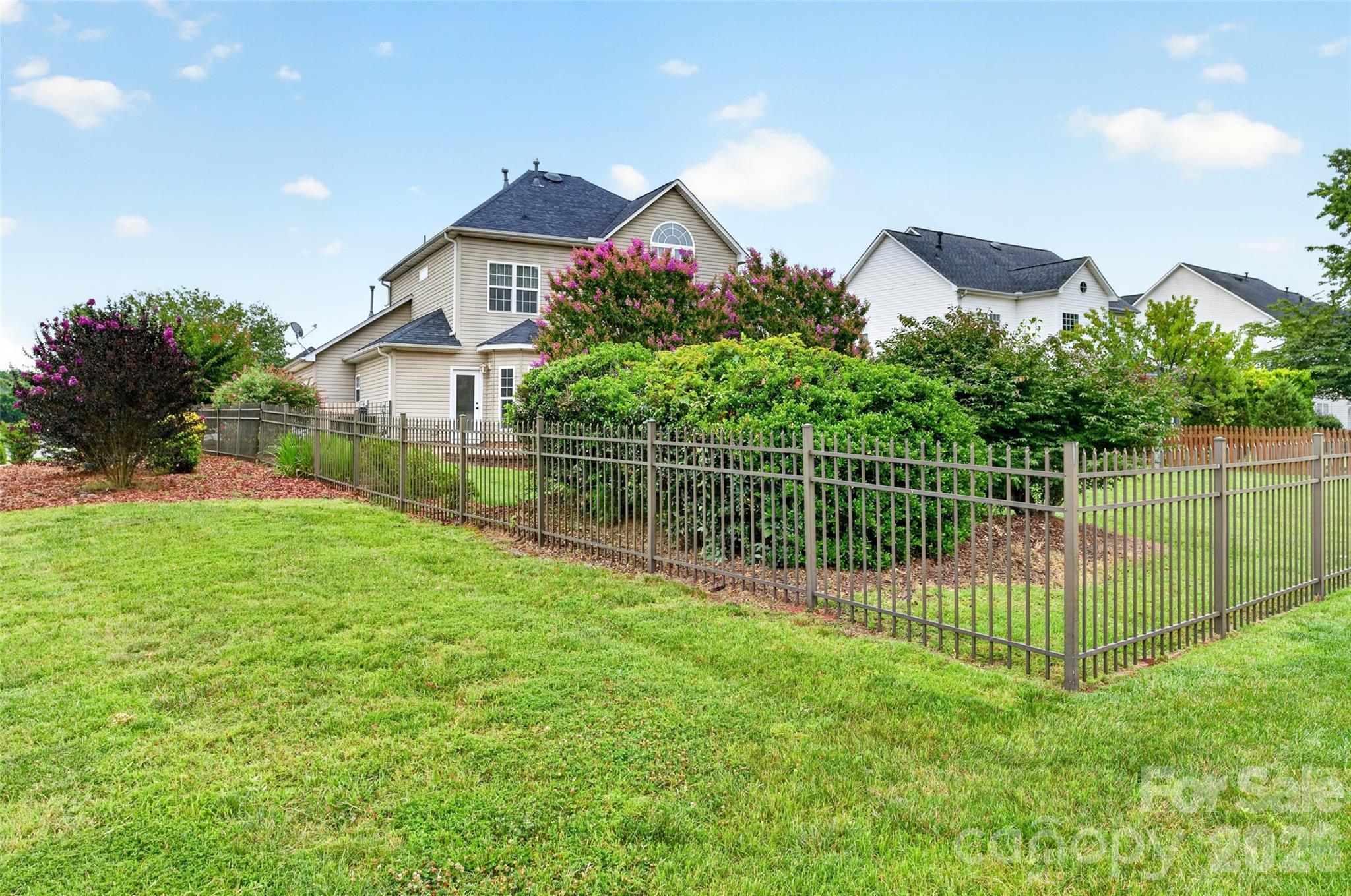 104 Elizabeth Hearth Road — Mooresville