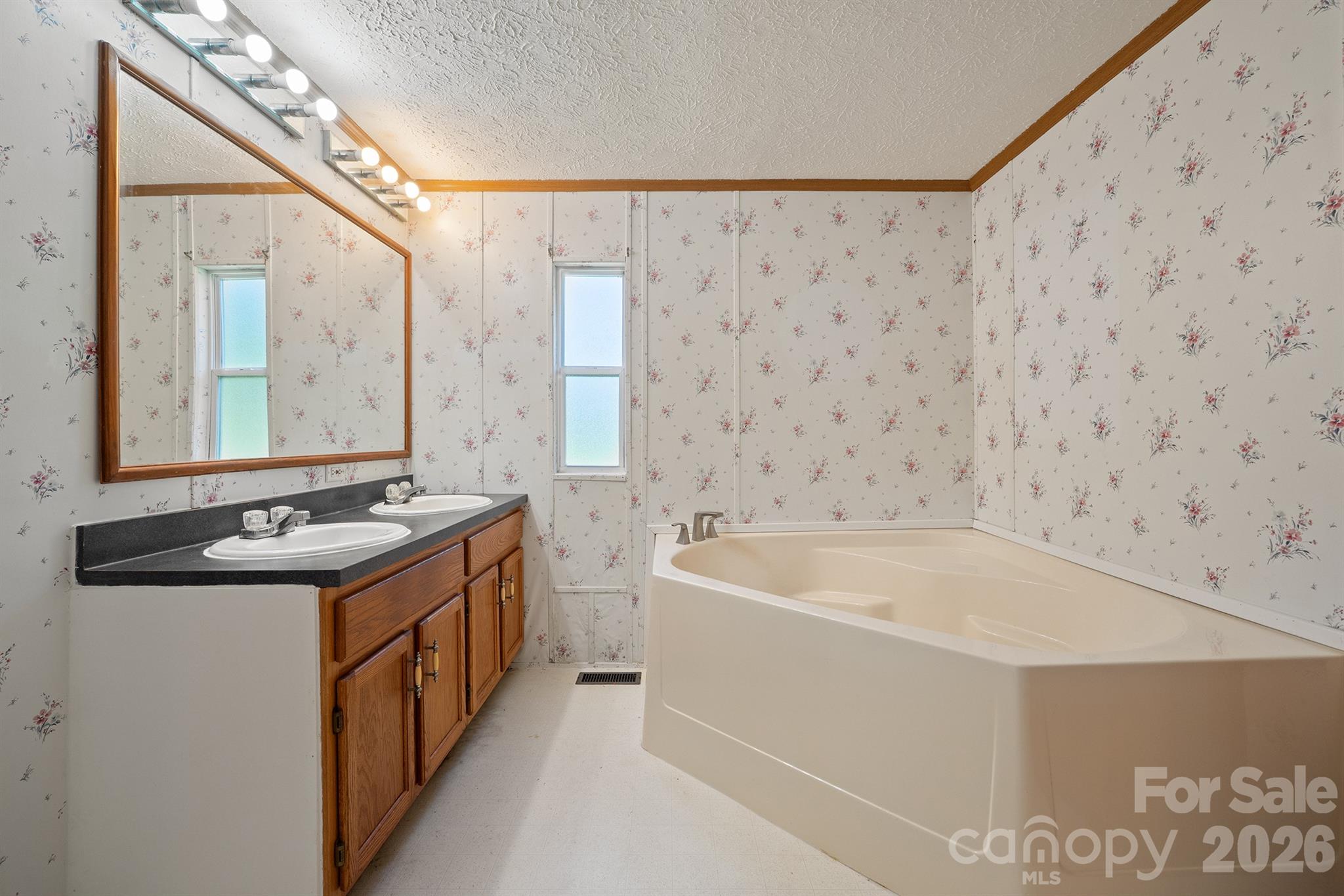 153 Wild Cherry Drive — Statesville