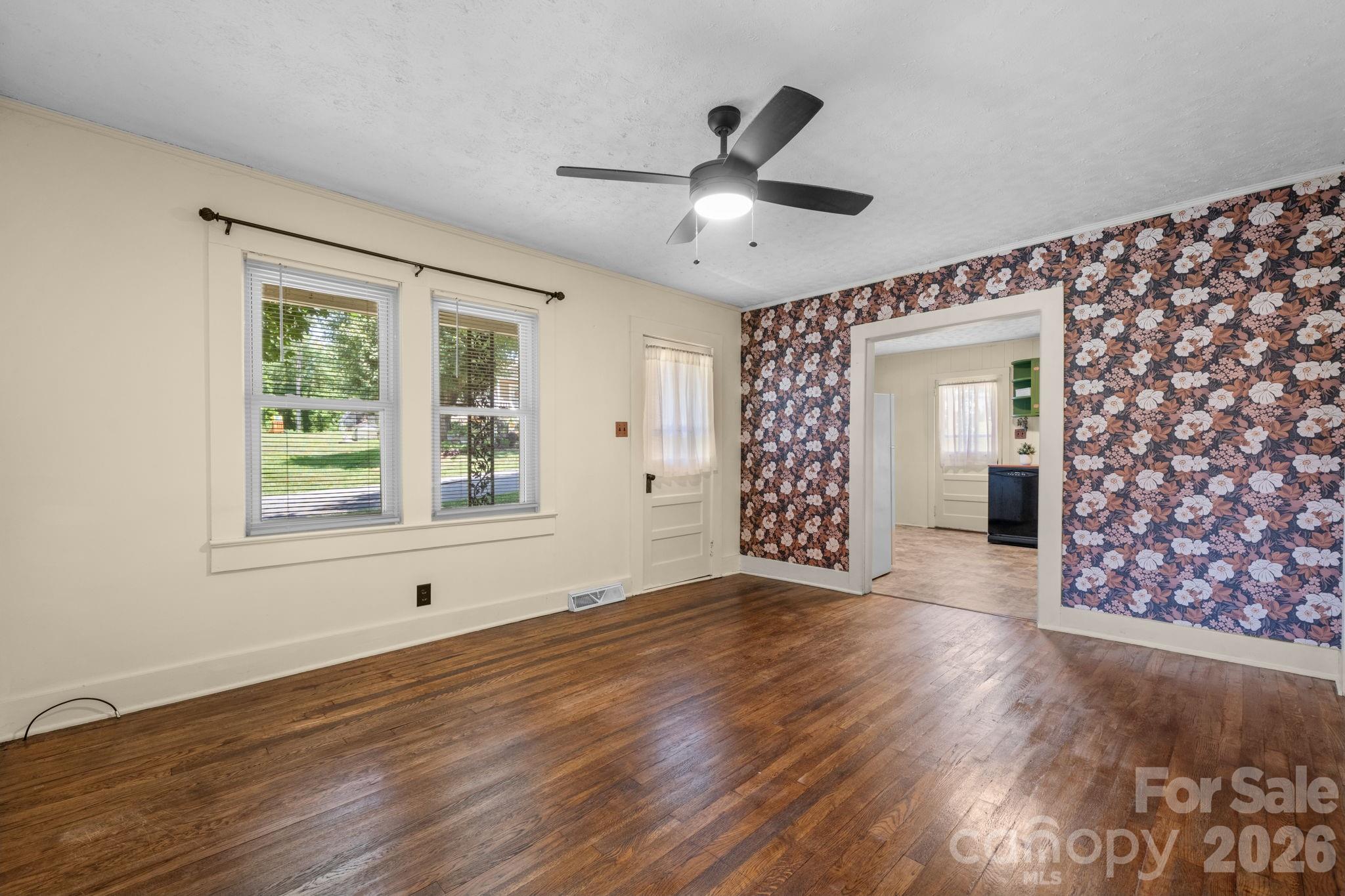 111 Cross Memorial Avenue — Morganton