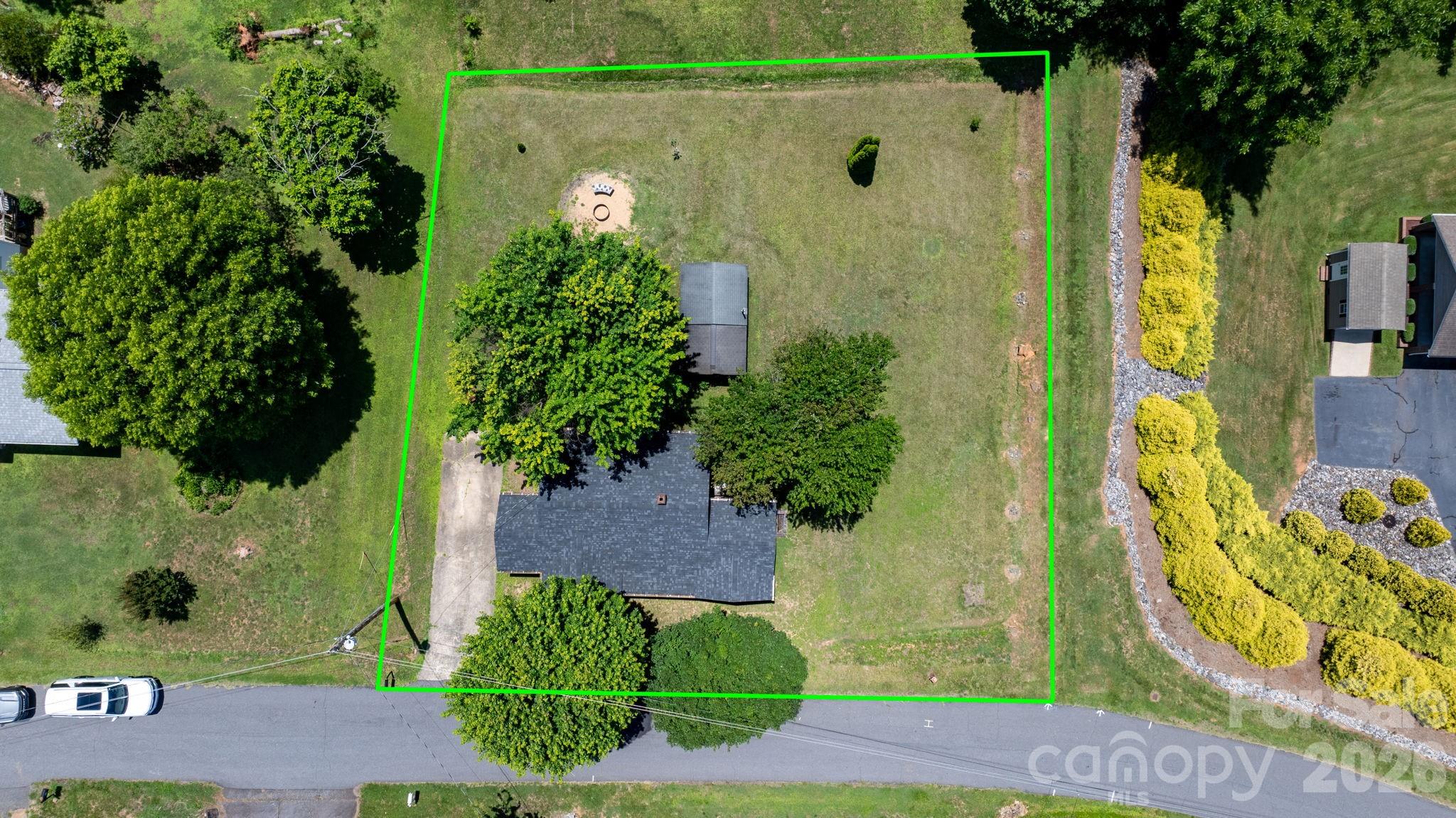 111 Cross Memorial Avenue — Morganton