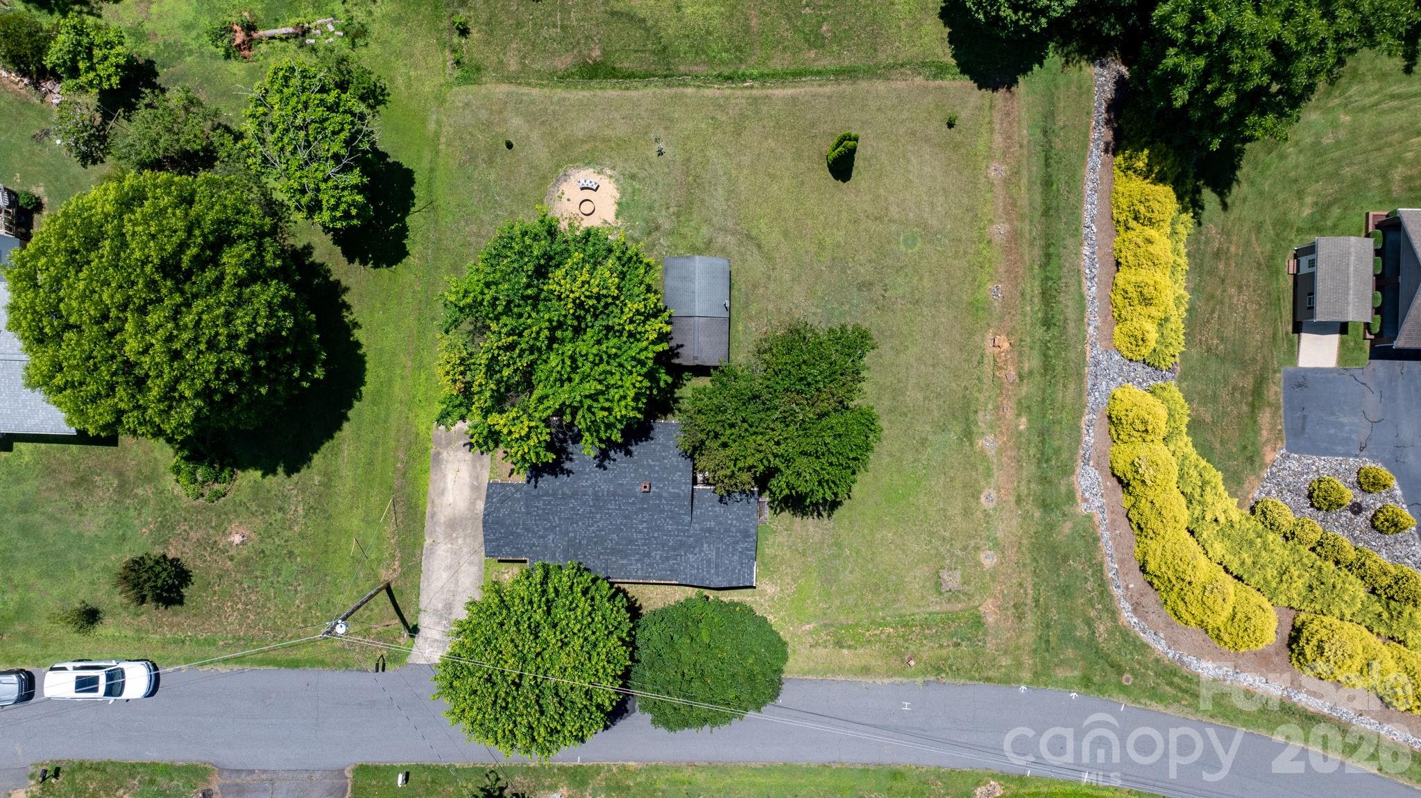 111 Cross Memorial Avenue — Morganton