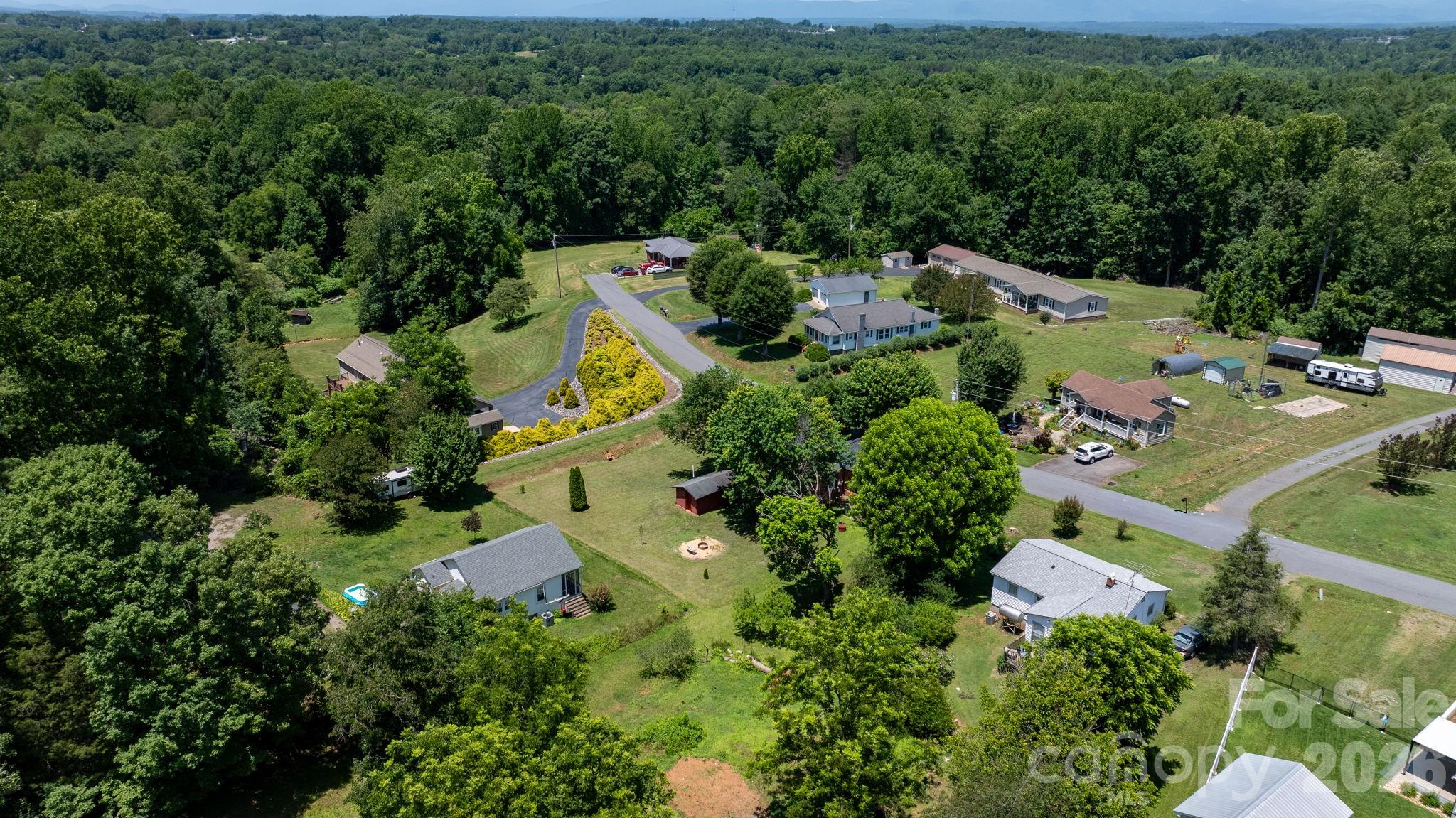 111 Cross Memorial Avenue — Morganton