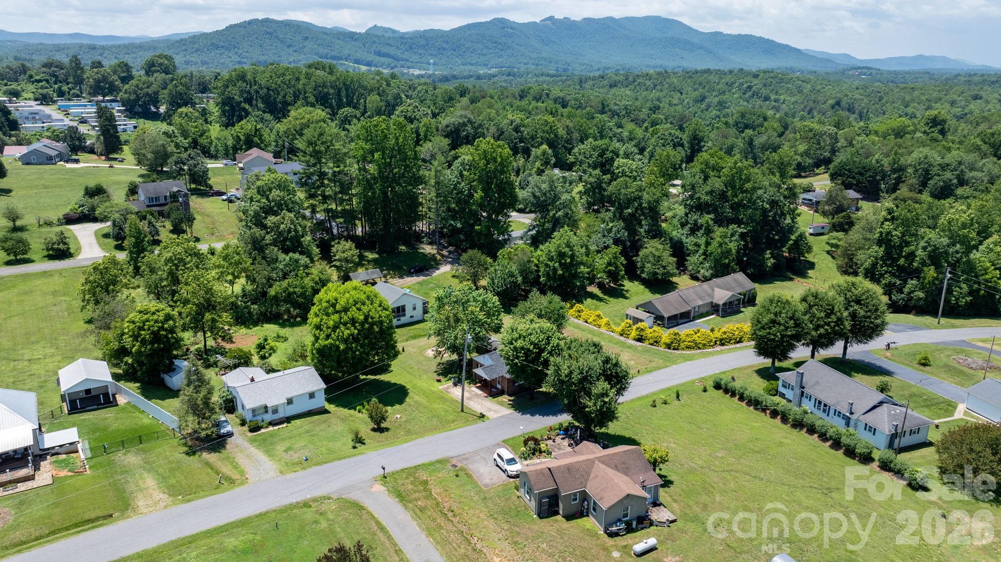111 Cross Memorial Avenue — Morganton