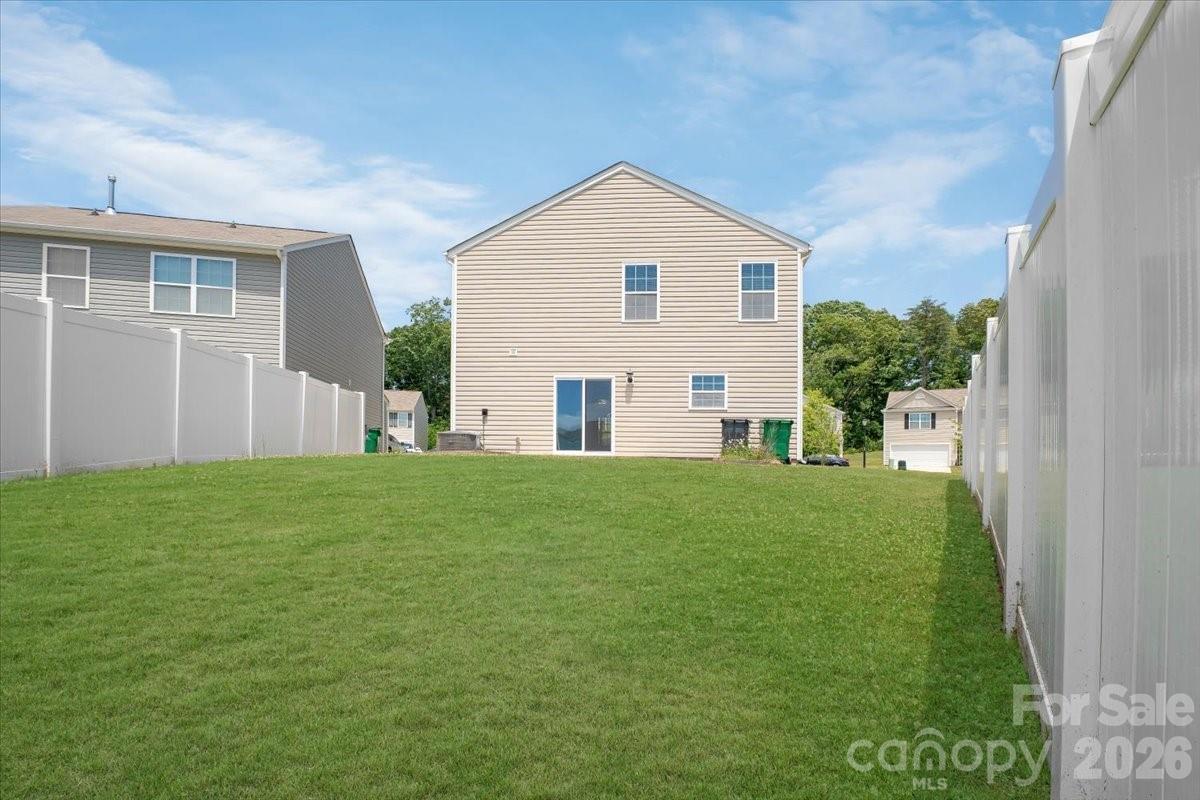 7112 Finnigan Road — Charlotte