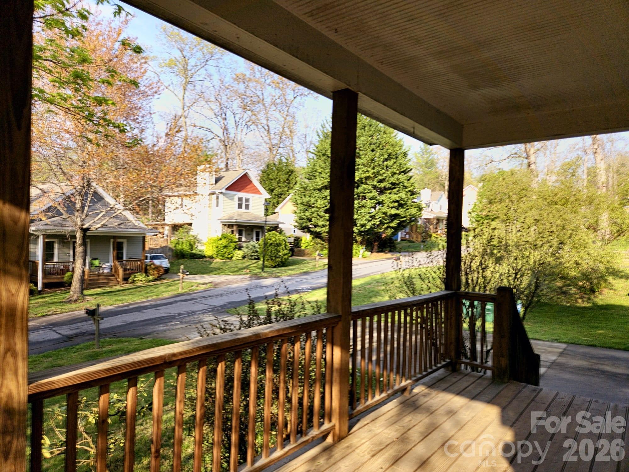 17 Lamar Avenue — Asheville