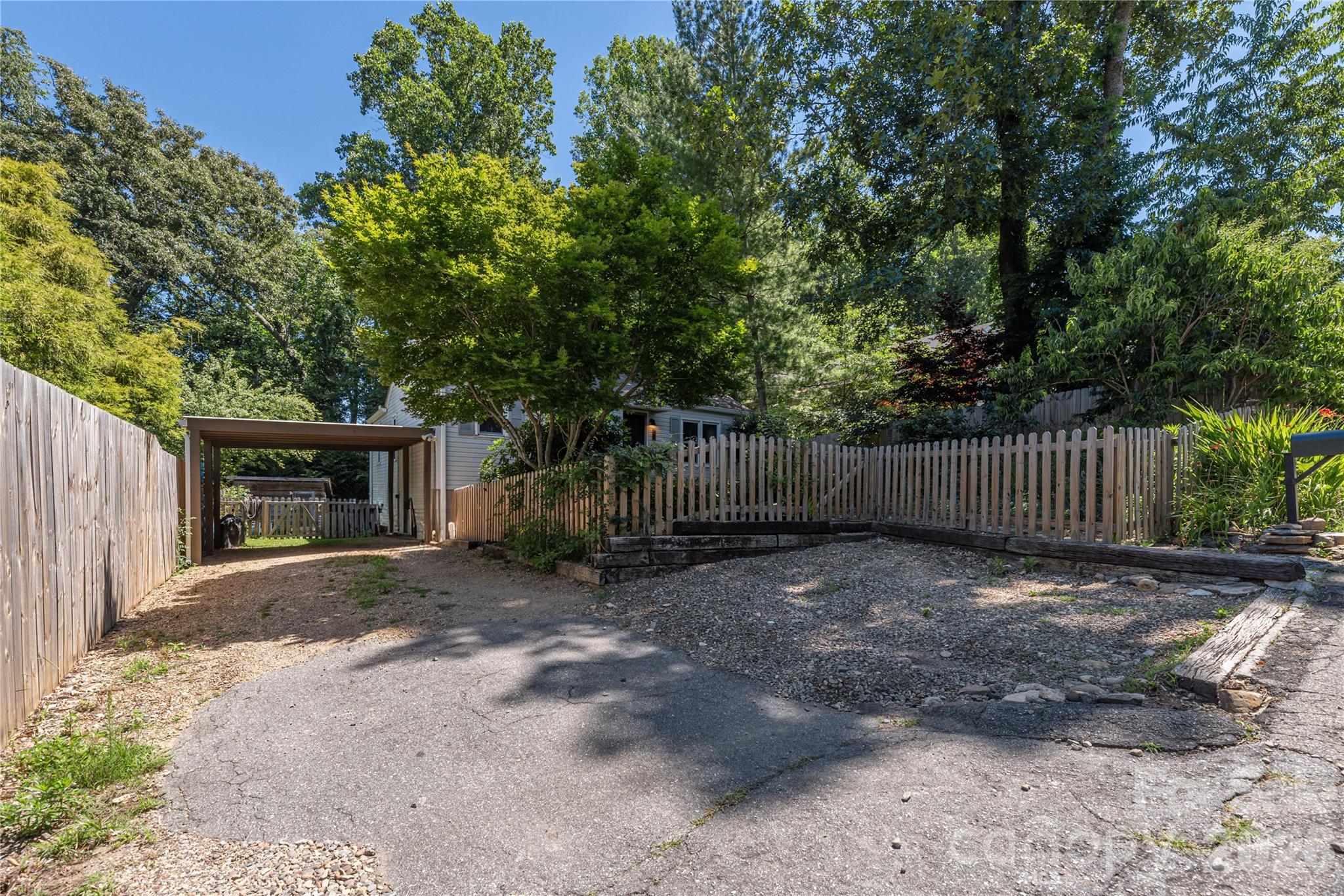 37 Wilmington Street — Asheville