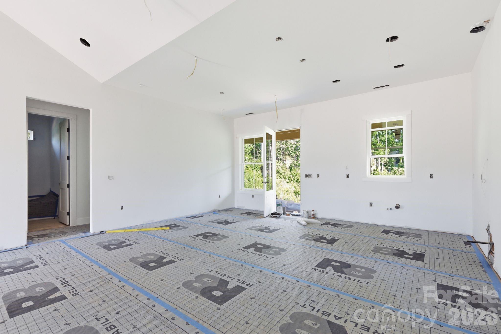 5762 Jeremiah Court — Hickory