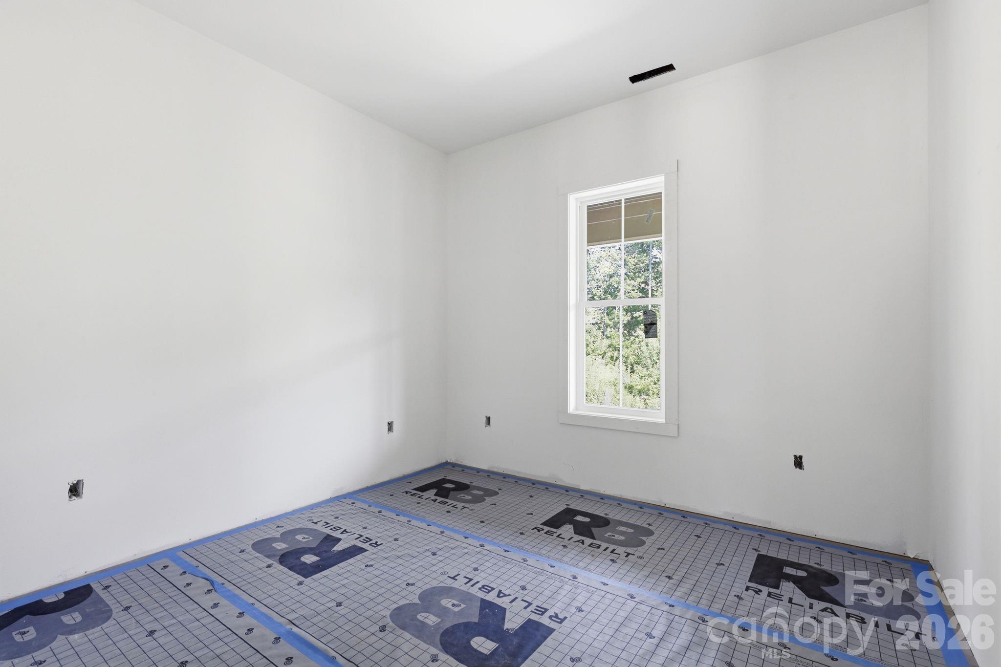 5762 Jeremiah Court — Hickory