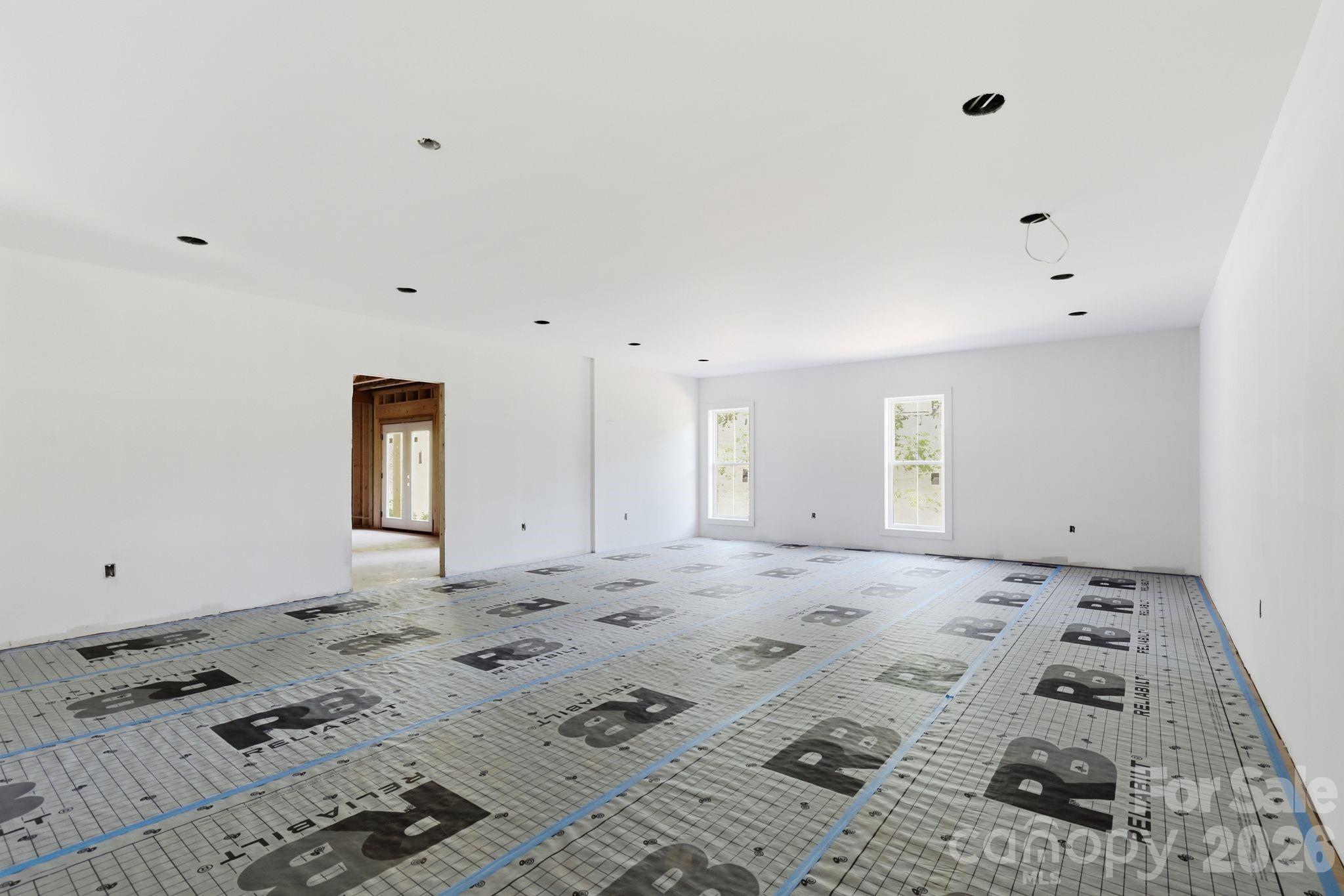 5762 Jeremiah Court — Hickory