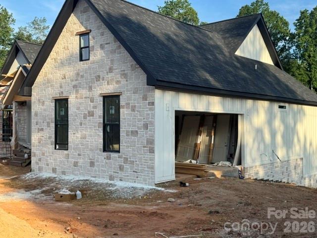 5762 Jeremiah Court — Hickory