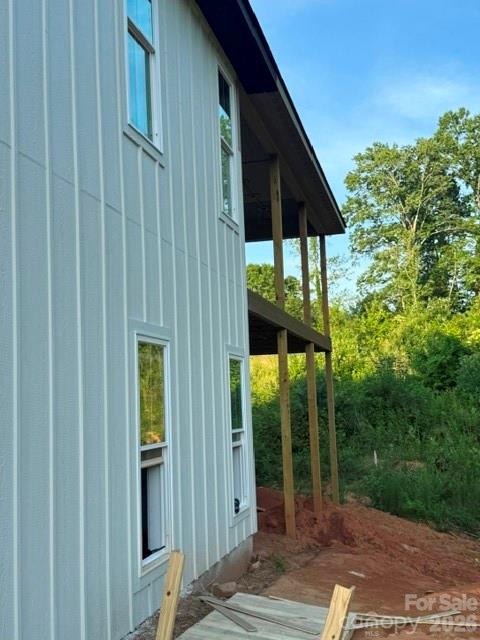 5762 Jeremiah Court — Hickory
