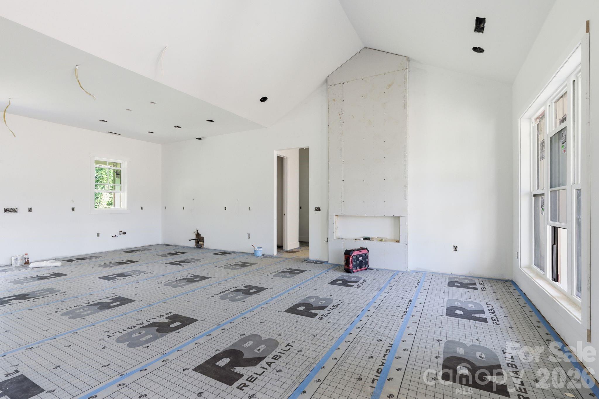5762 Jeremiah Court — Hickory