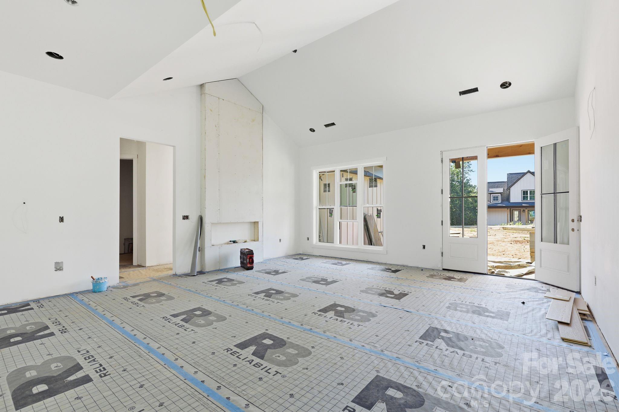 5762 Jeremiah Court — Hickory