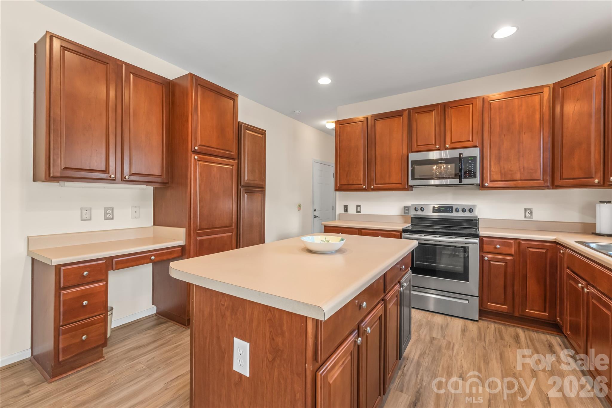 9205 Duckhorn Drive — Charlotte
