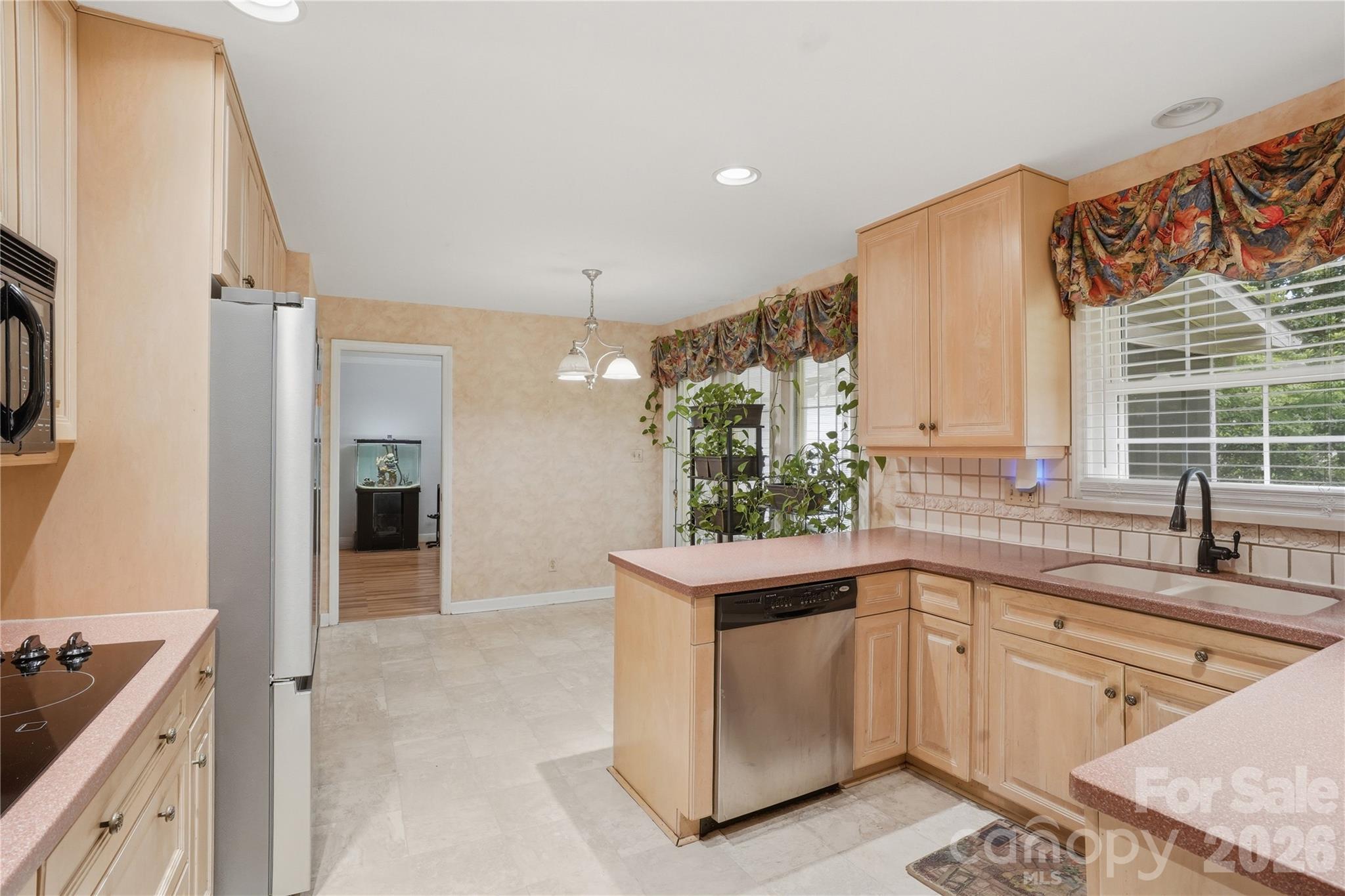 6419 Pencade Lane — Charlotte