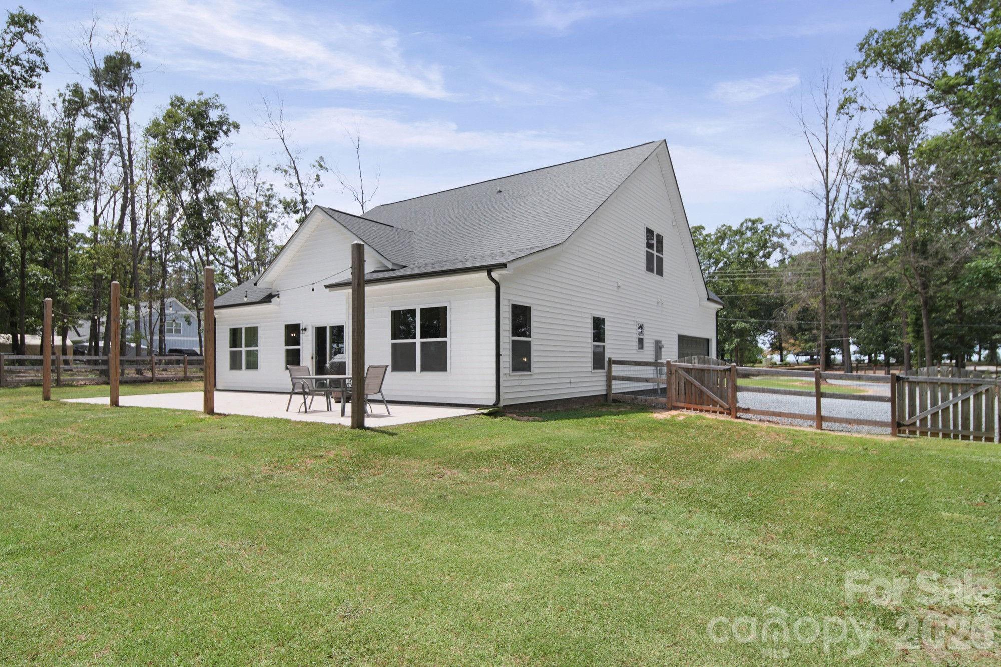 1812 Marshville Olive Branch Road — Marshville