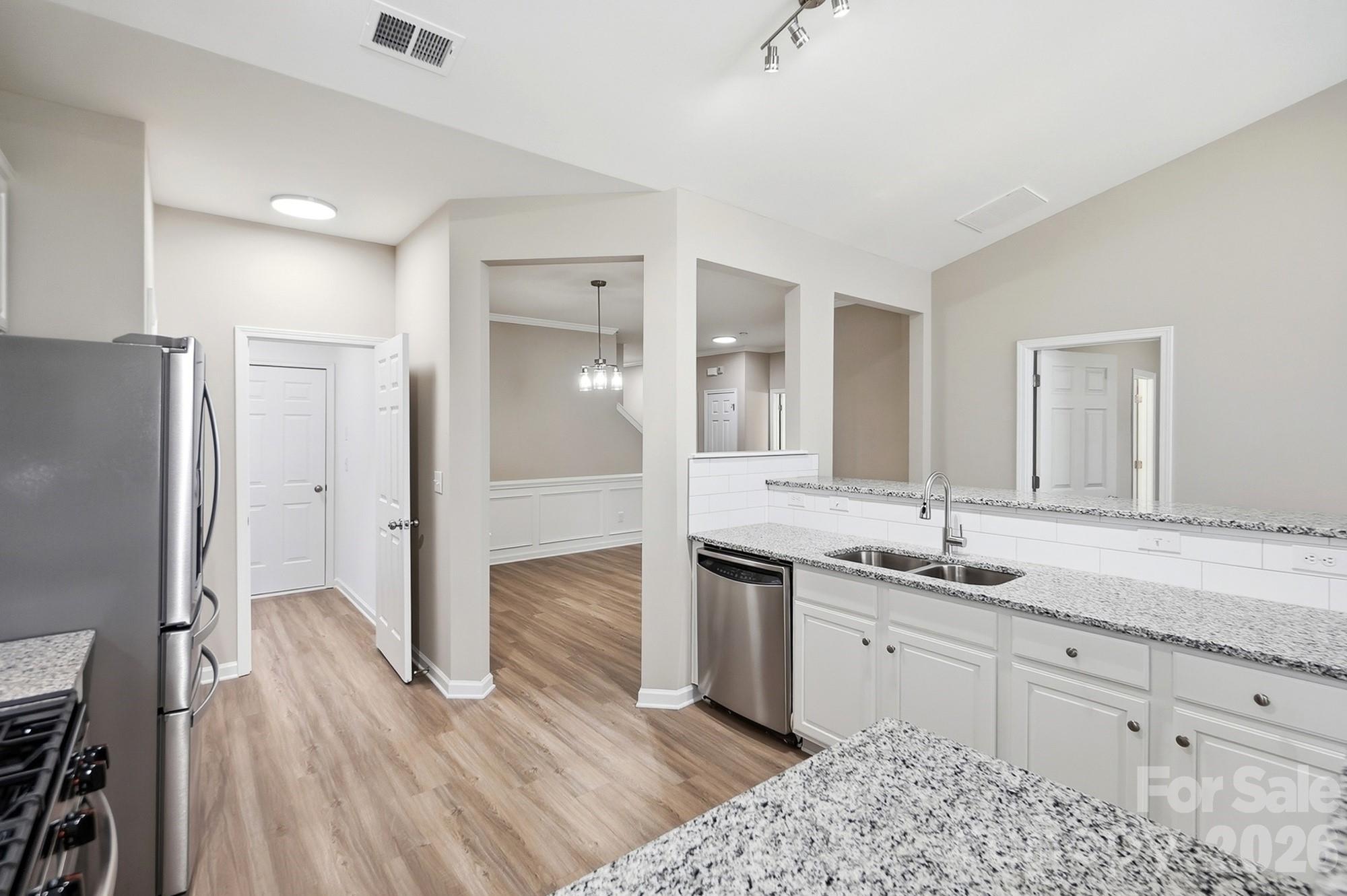 4427 Glenlea Commons Drive — Charlotte