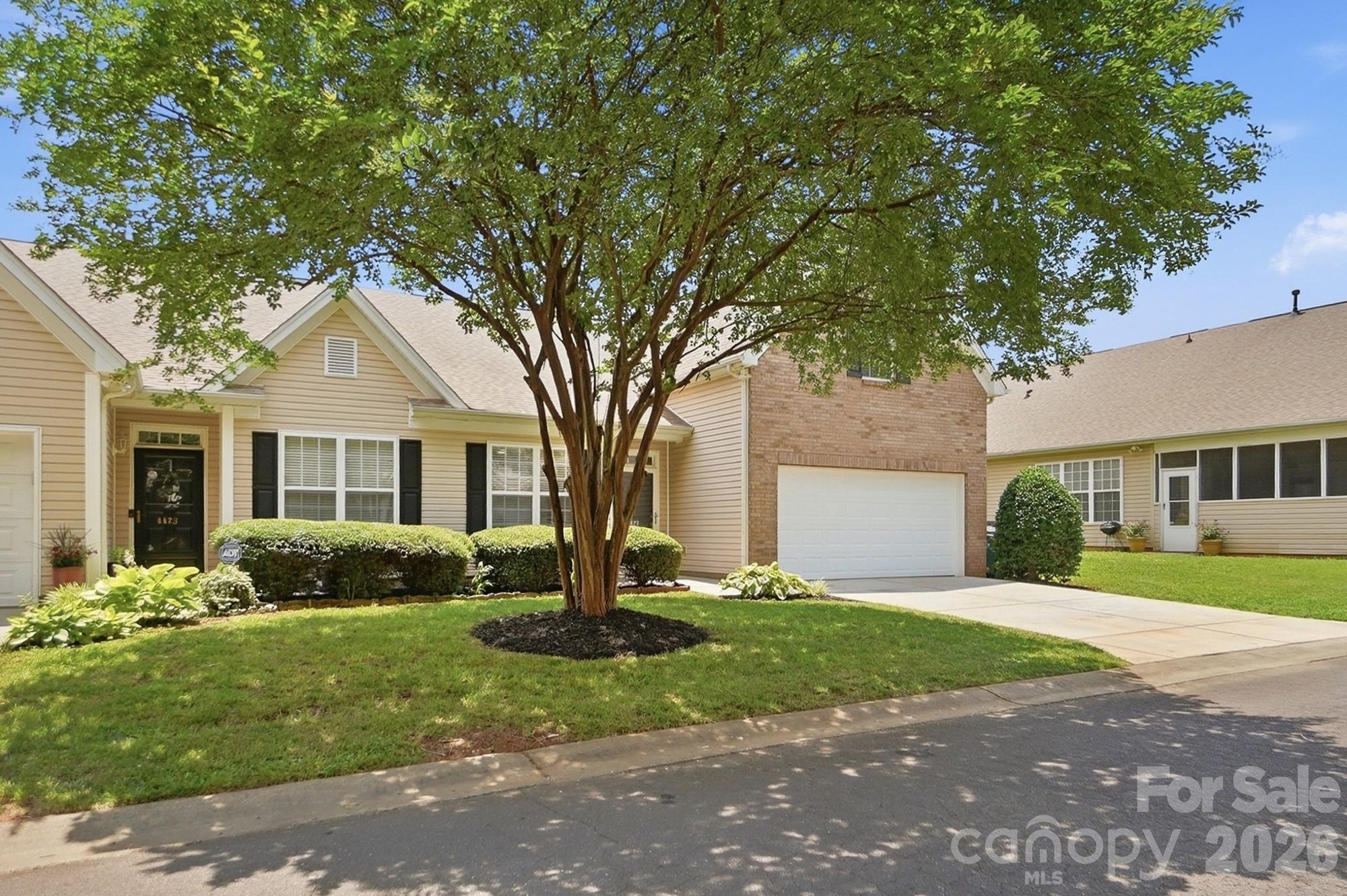 4427 Glenlea Commons Drive — Charlotte