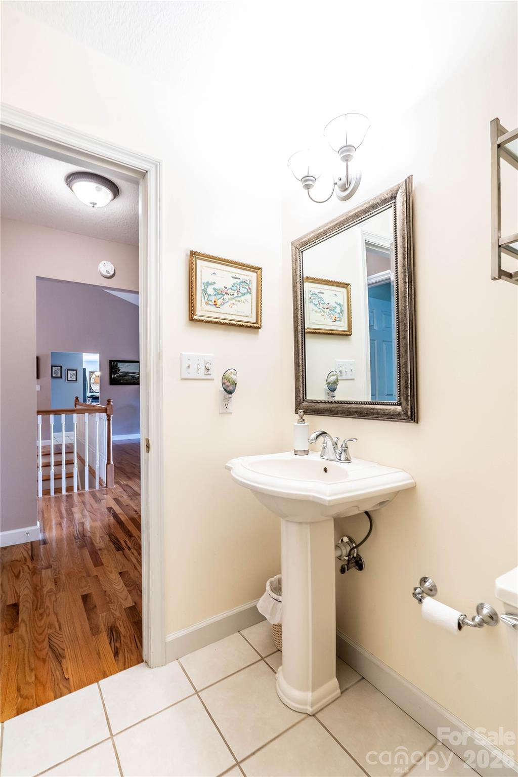 506 Brook Knoll Circle — Weaverville