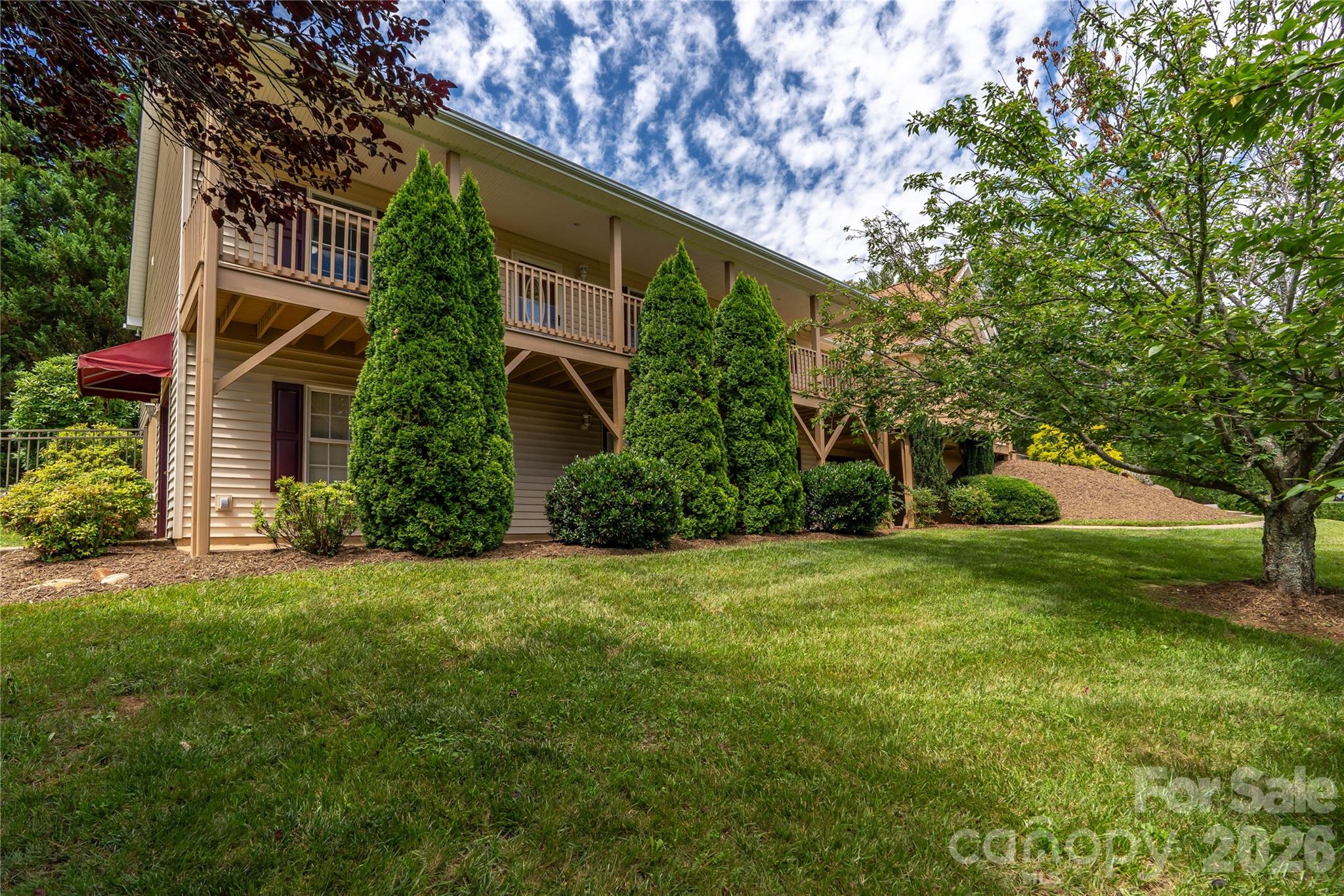 506 Brook Knoll Circle — Weaverville